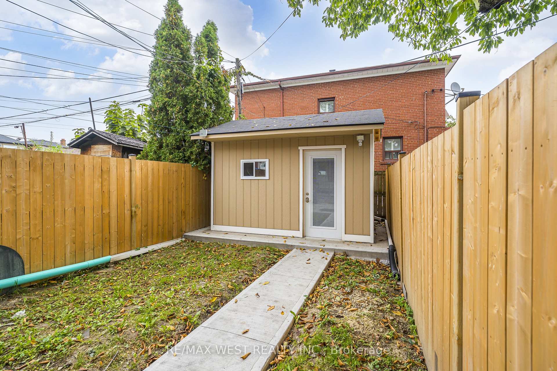 Photo 21 of 83 Scott Road, Toronto, Keelesdale-Eglinton West — HOMEH