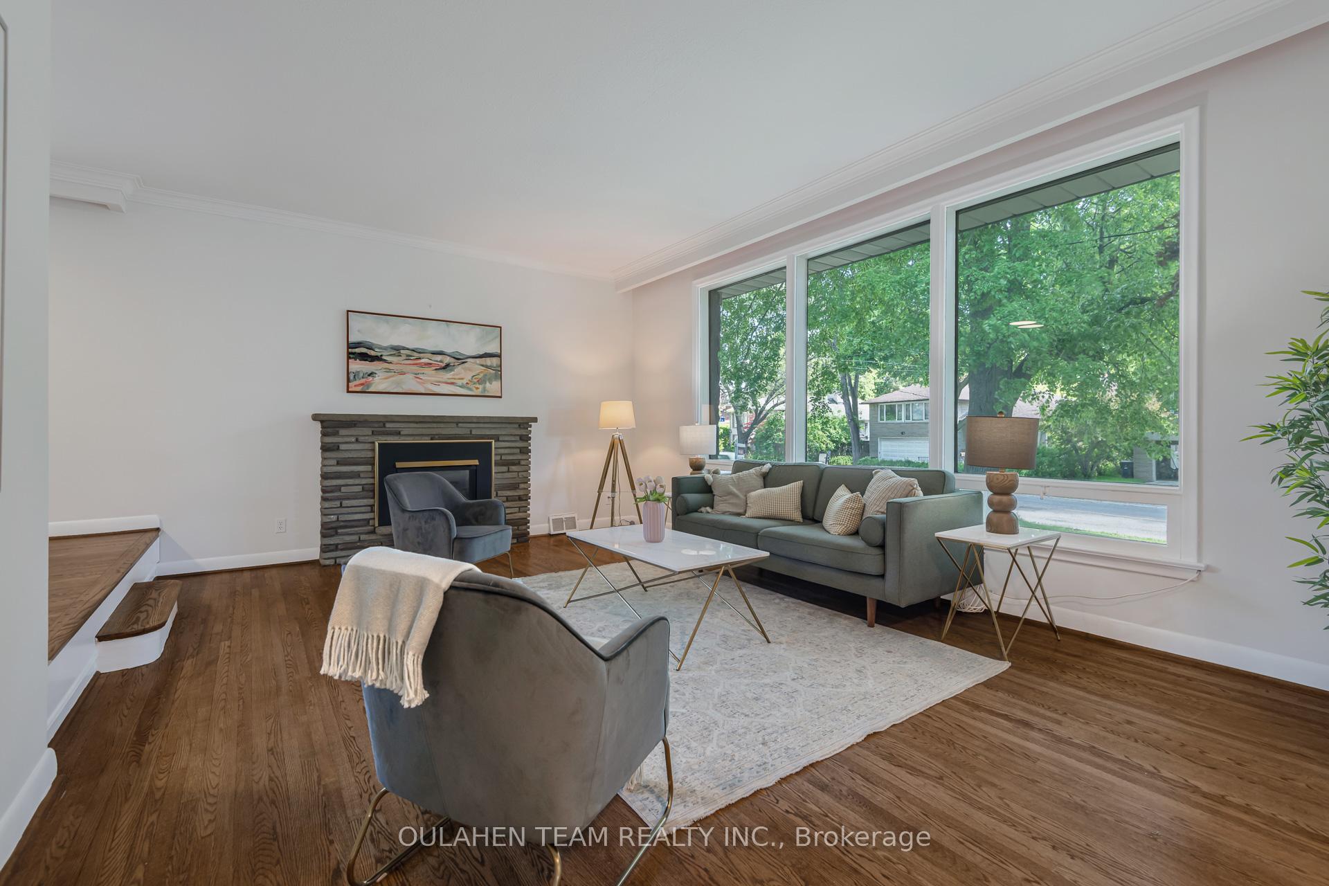 Photo 9 of 55 Foxwarren Drive, North York, Bayview Village — HOMEH