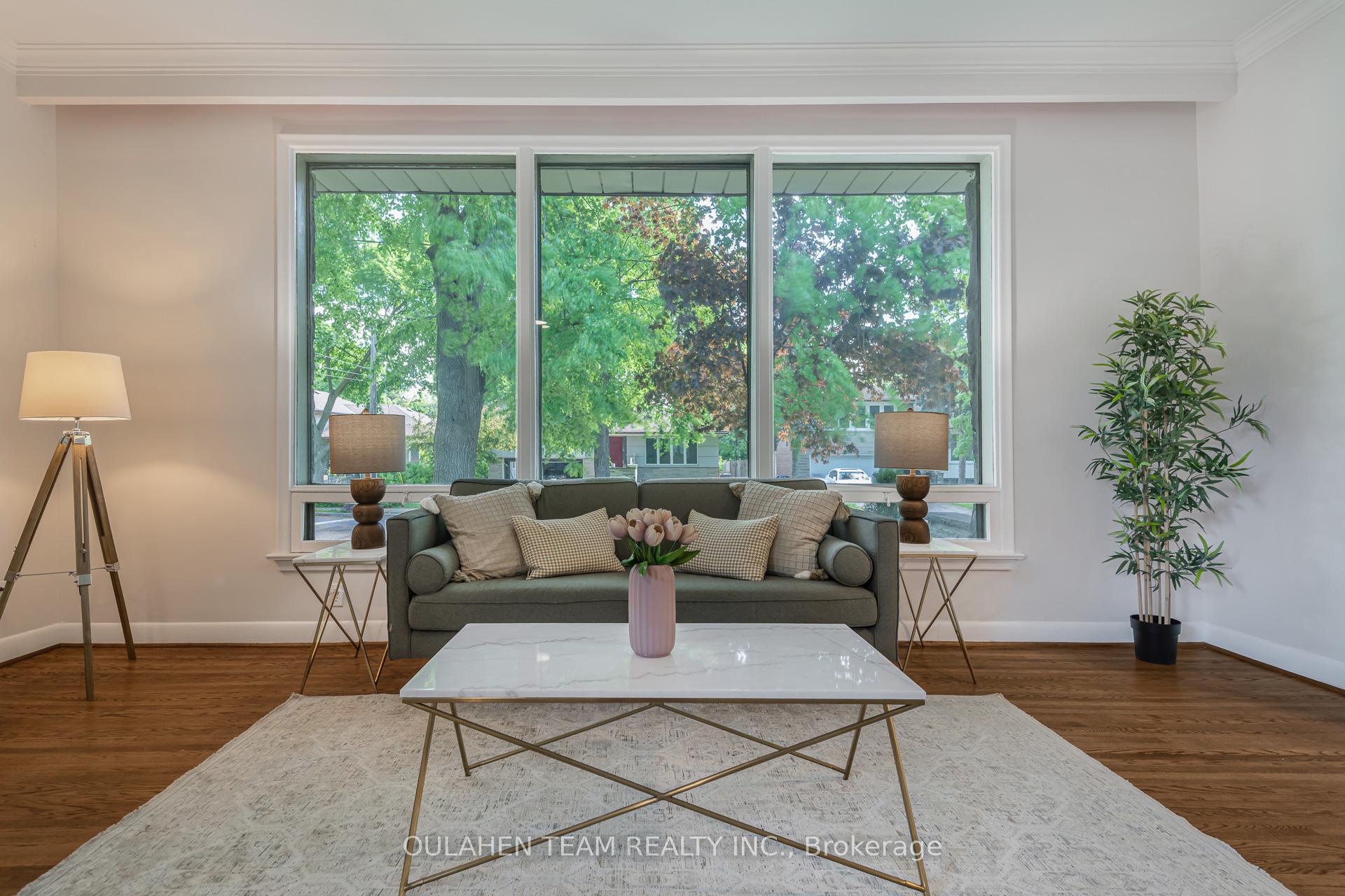 Photo 11 of 55 Foxwarren Drive, North York, Bayview Village — HOMEH