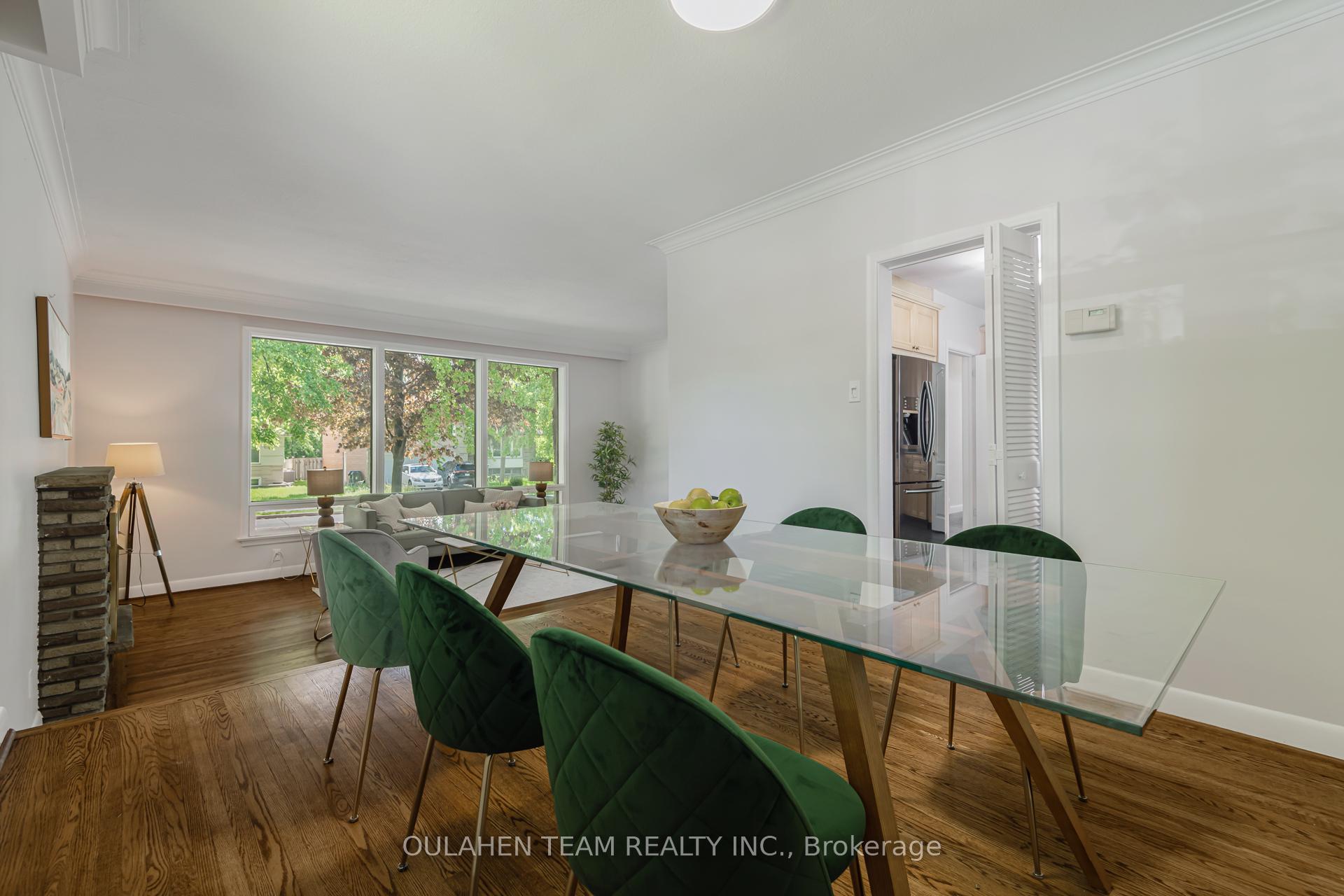 Photo 16 of 55 Foxwarren Drive, North York, Bayview Village — HOMEH