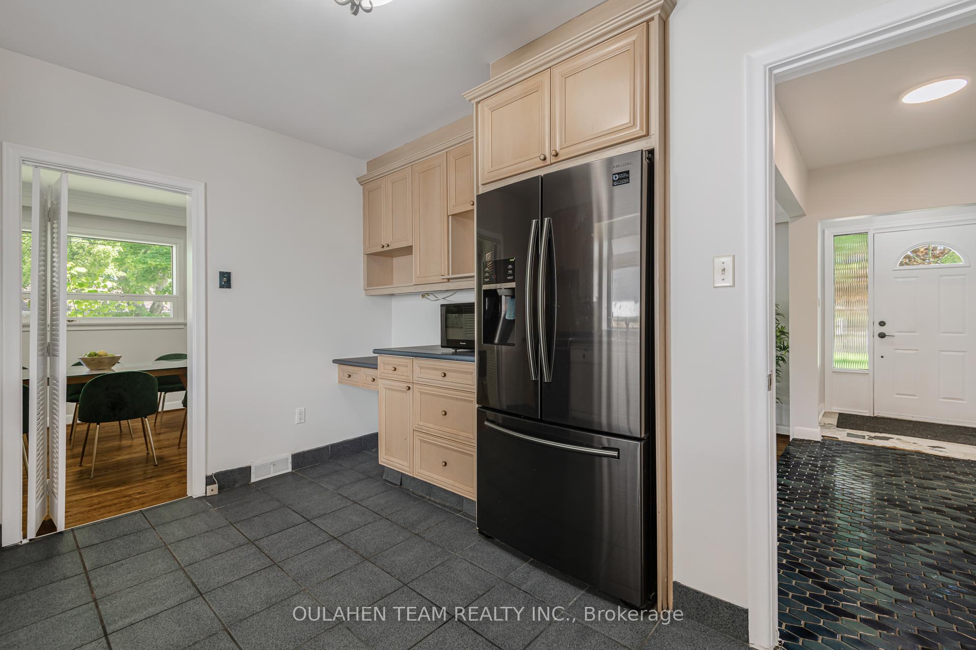 Photo 20 of 55 Foxwarren Drive, North York, Bayview Village — HOMEH