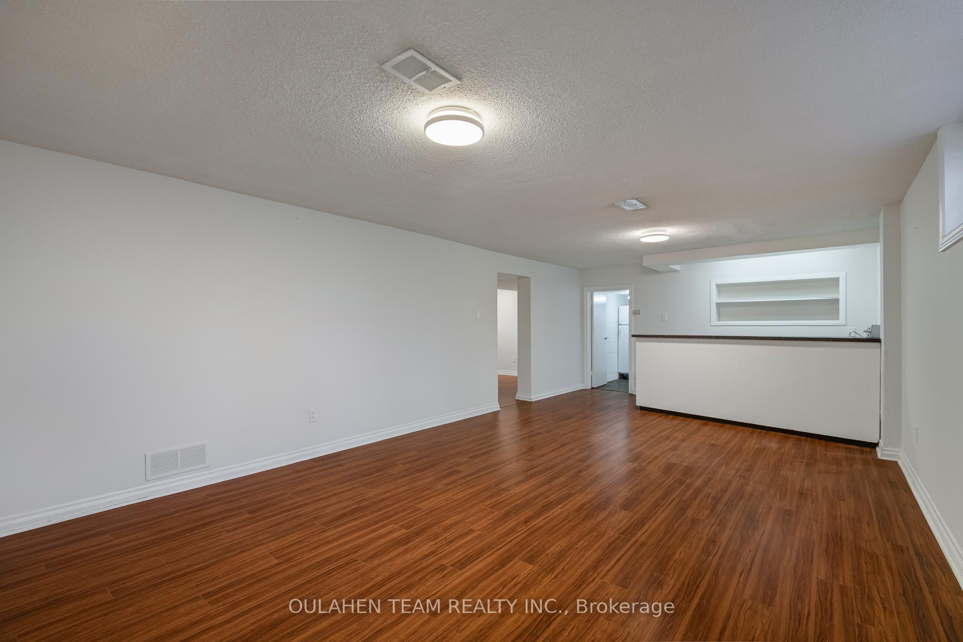 Photo 35 of 55 Foxwarren Drive, North York, Bayview Village — HOMEH