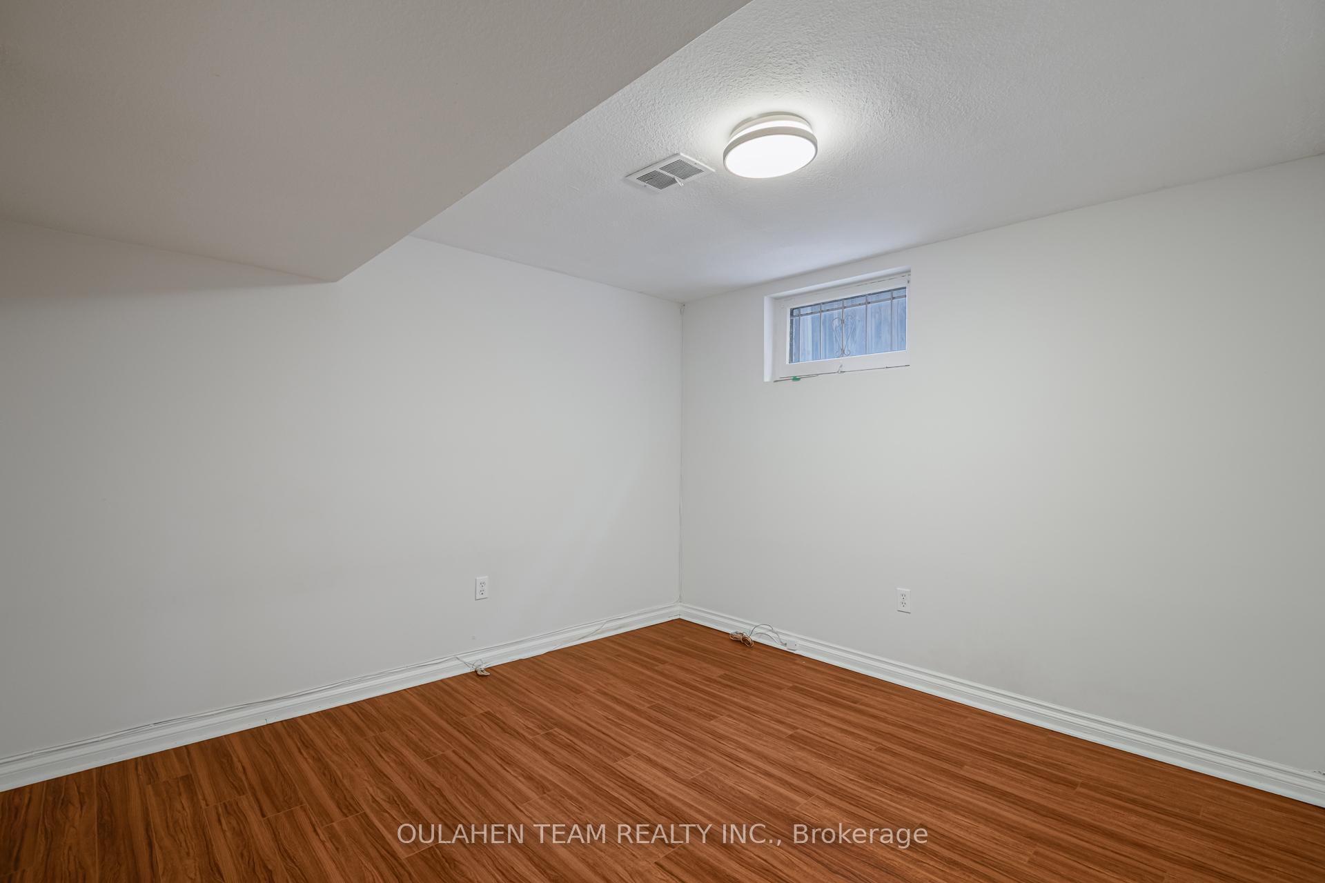 Photo 37 of 55 Foxwarren Drive, North York, Bayview Village — HOMEH