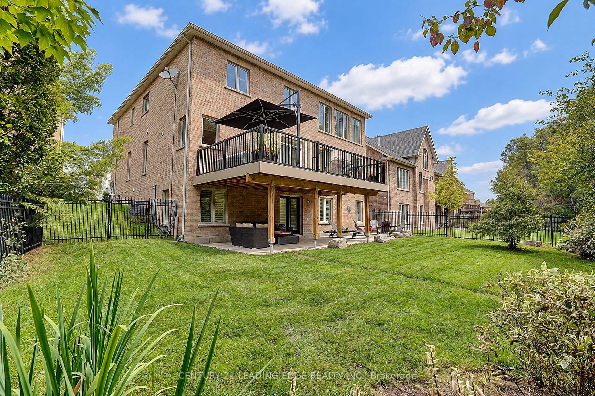 Photo 6 of 18 Pheasant Drive, Richmond Hill, Oak Ridges — HOMEH
