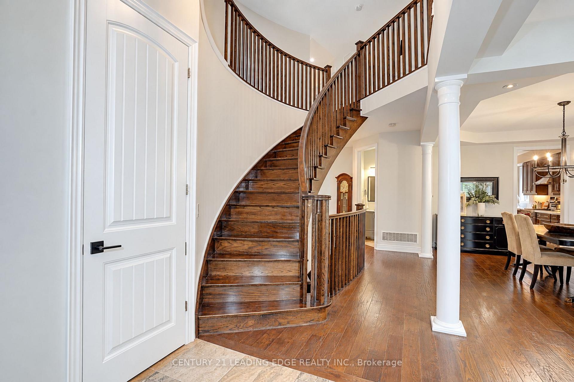 Photo 12 of 18 Pheasant Drive, Richmond Hill, Oak Ridges — HOMEH