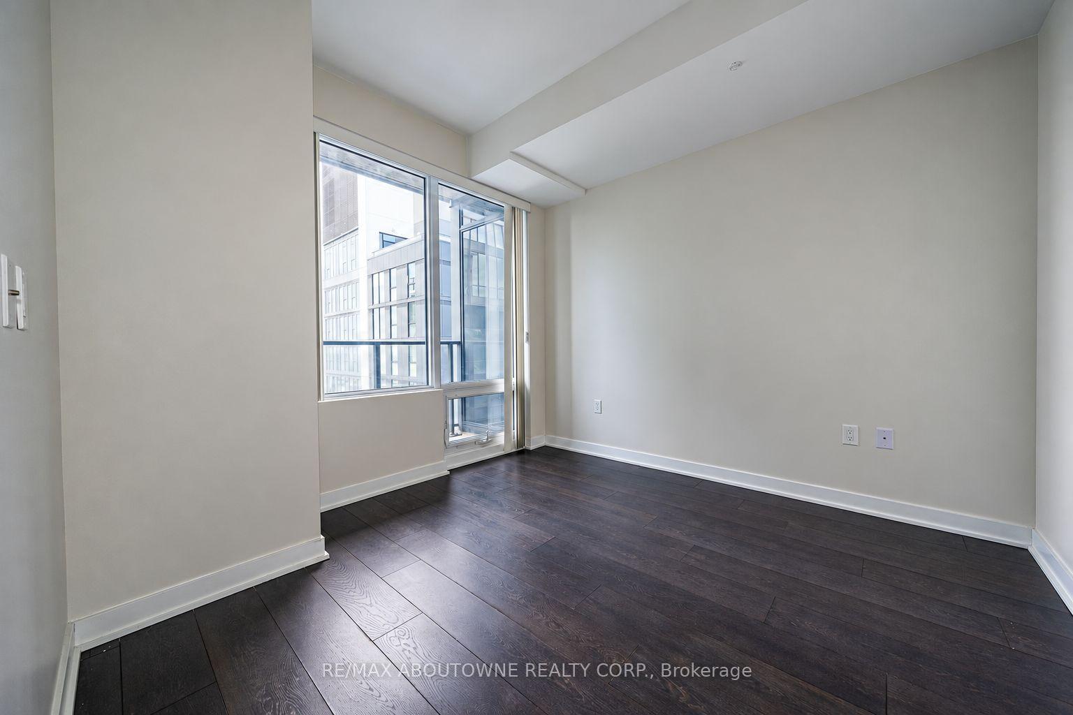 Photo 11 of Unit 4805, 115 Blue Jays Way, Toronto, Waterfront Communities — HOMEH