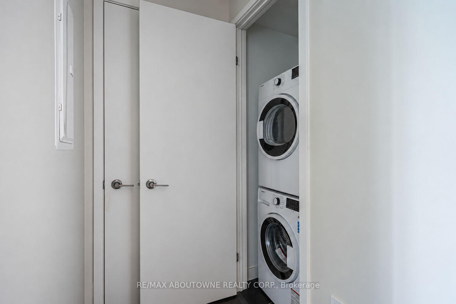 Photo 12 of Unit 4805, 115 Blue Jays Way, Toronto, Waterfront Communities — HOMEH