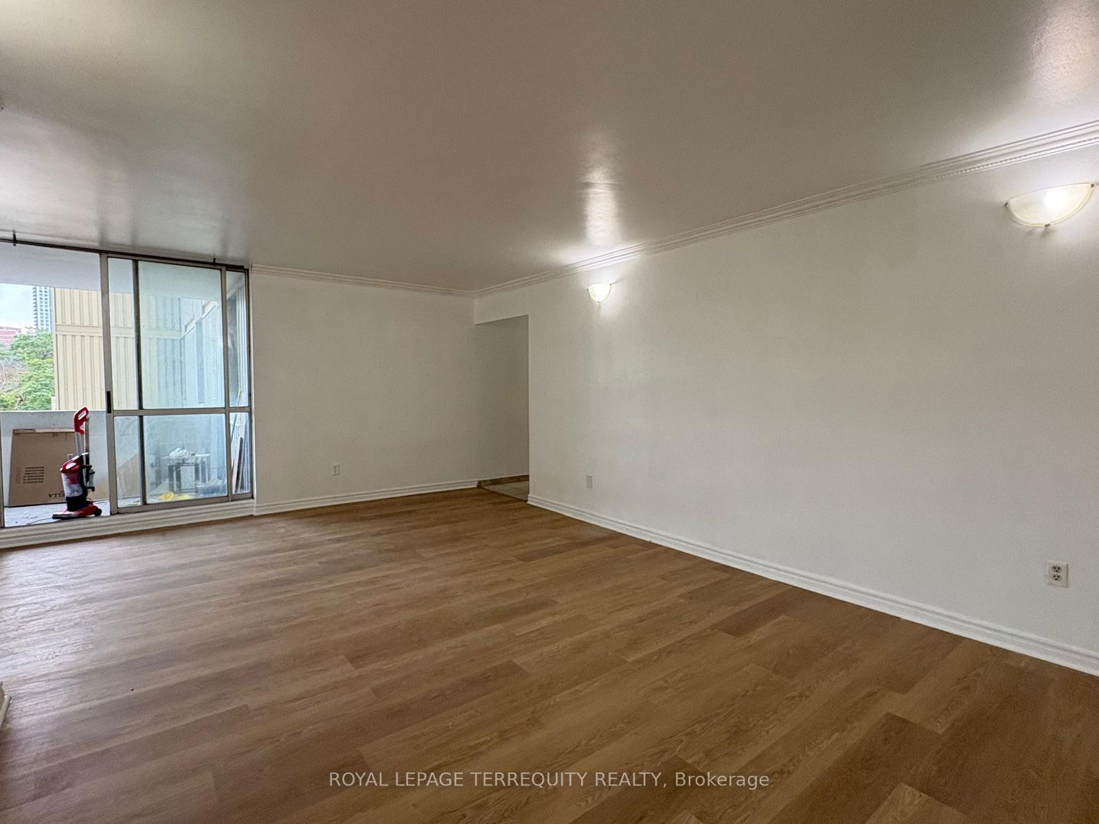 Photo 8 of Unit 309, 1 Massey Square, Toronto, Crescent Town — HOMEH
