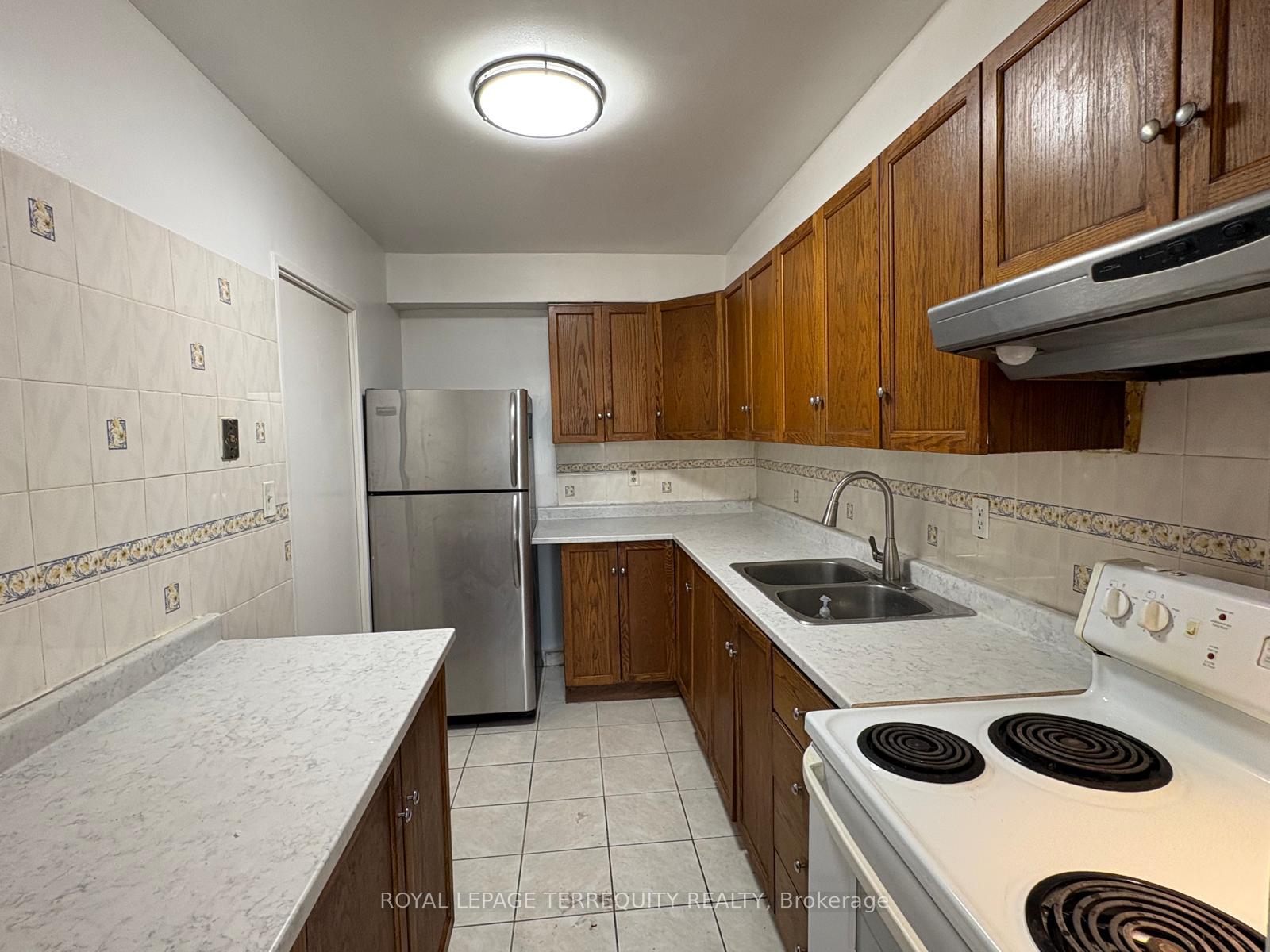 Photo 13 of Unit 309, 1 Massey Square, Toronto, Crescent Town — HOMEH