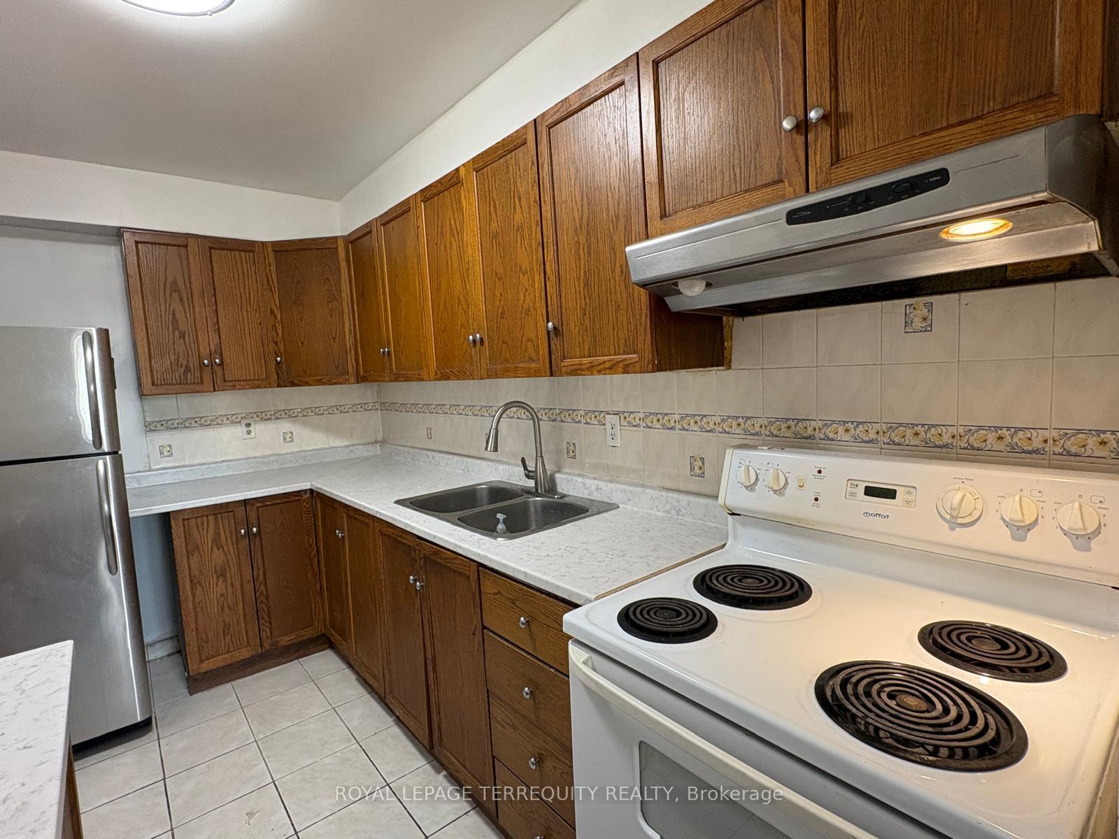 Photo 14 of Unit 309, 1 Massey Square, Toronto, Crescent Town — HOMEH