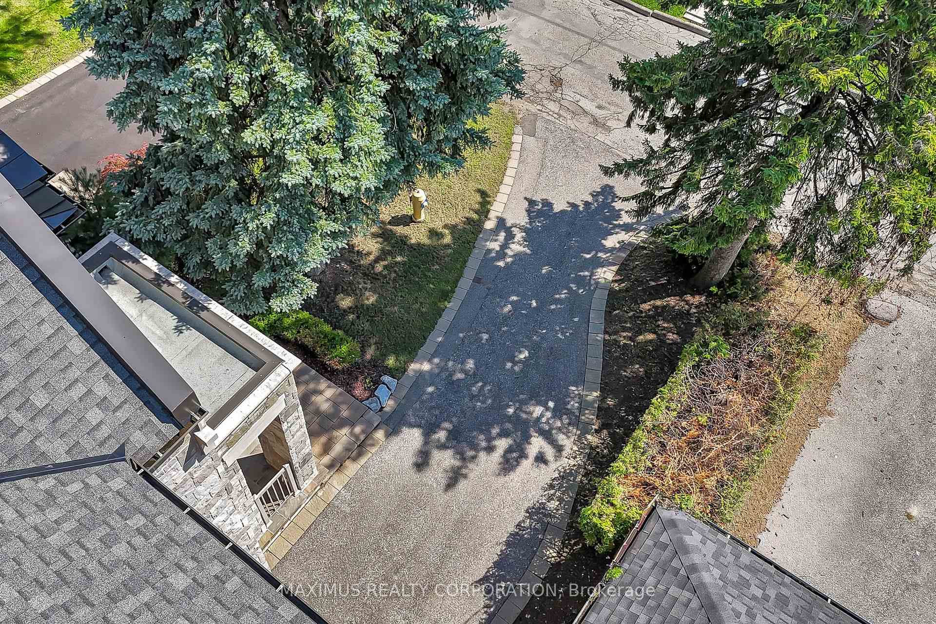 Photo 5 of 24 Brussels Street, Etobicoke, Stonegate-Queensway — HOMEH