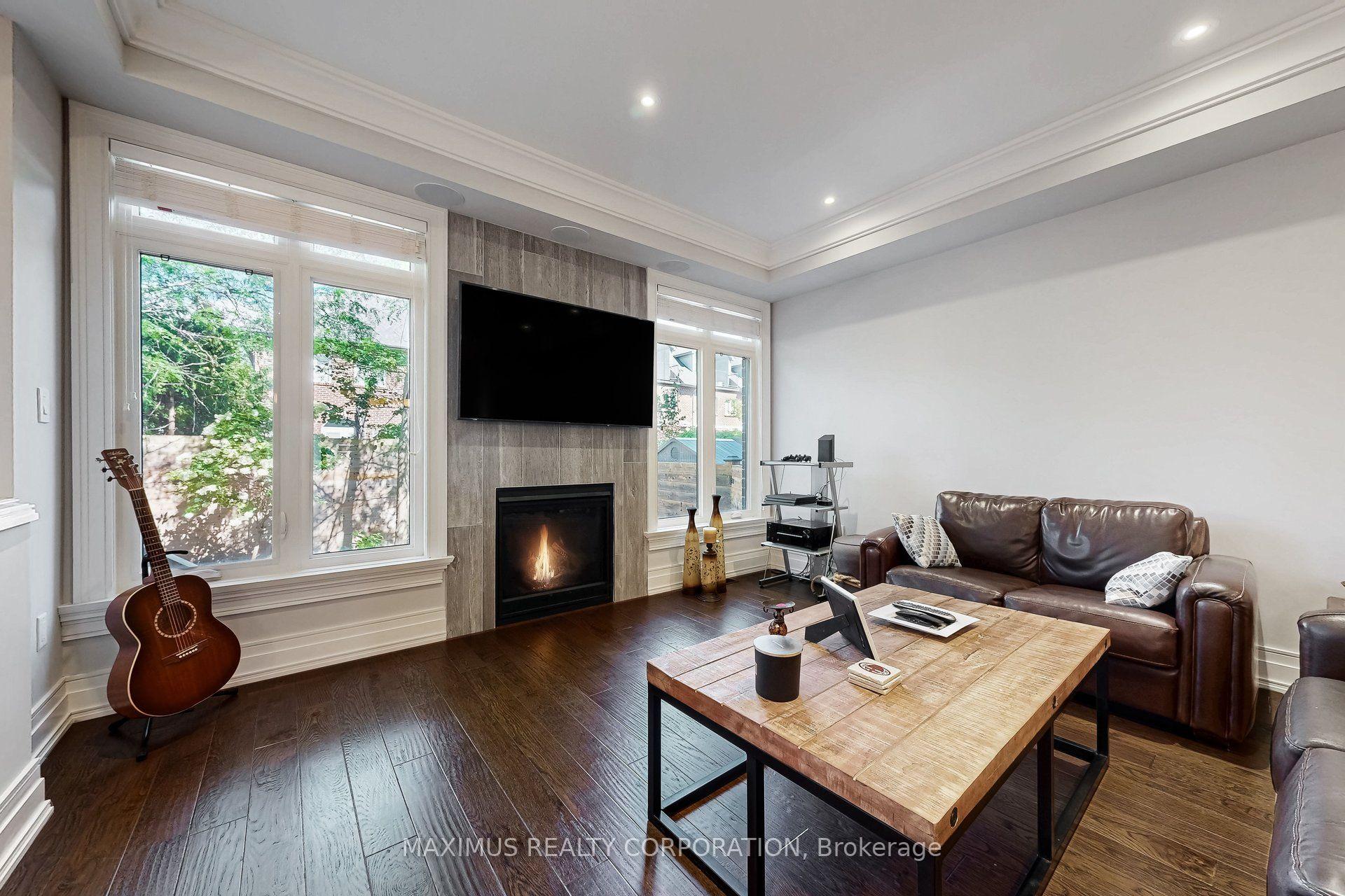 Photo 17 of 24 Brussels Street, Etobicoke, Stonegate-Queensway — HOMEH