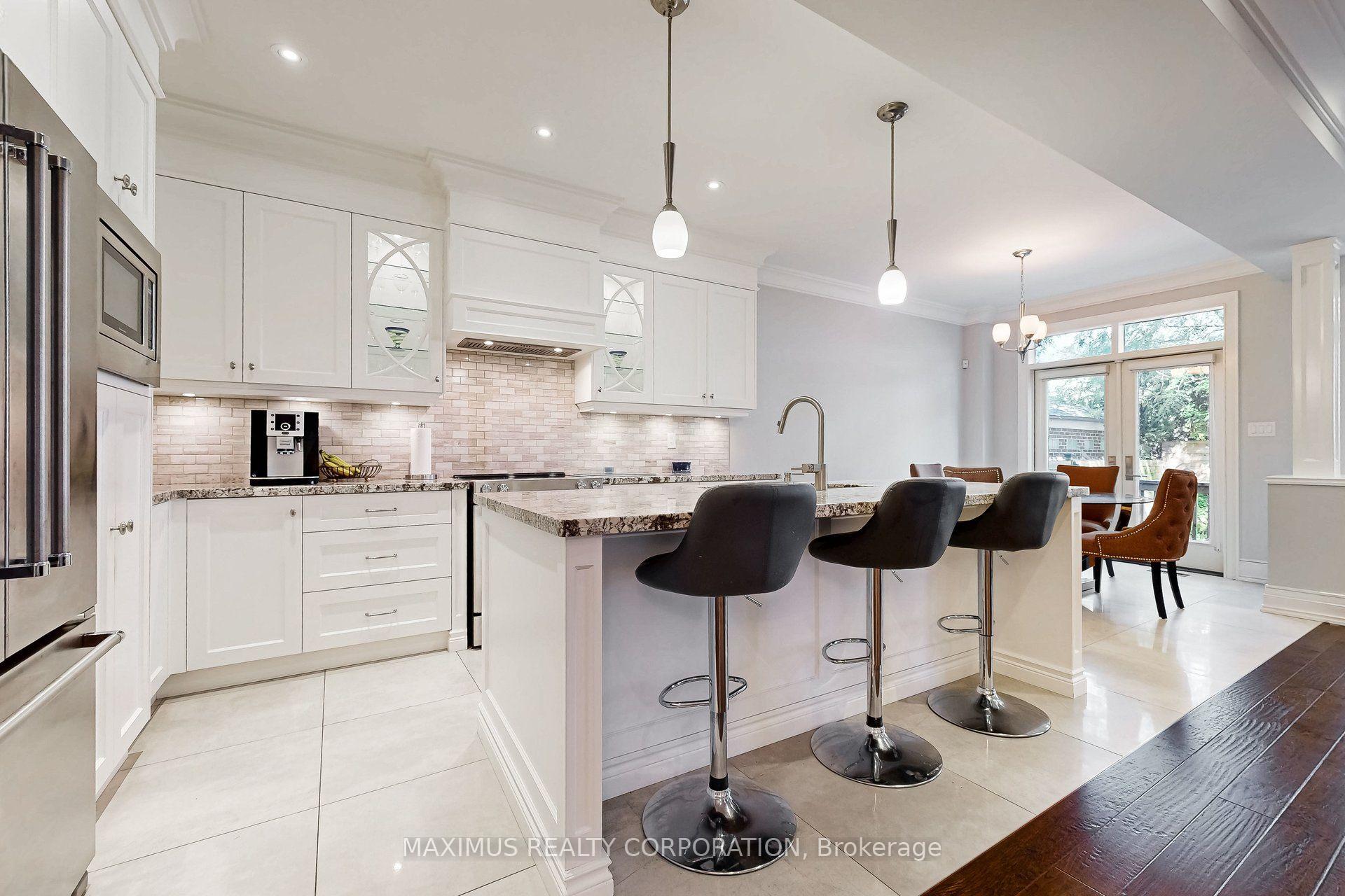 Photo 18 of 24 Brussels Street, Etobicoke, Stonegate-Queensway — HOMEH