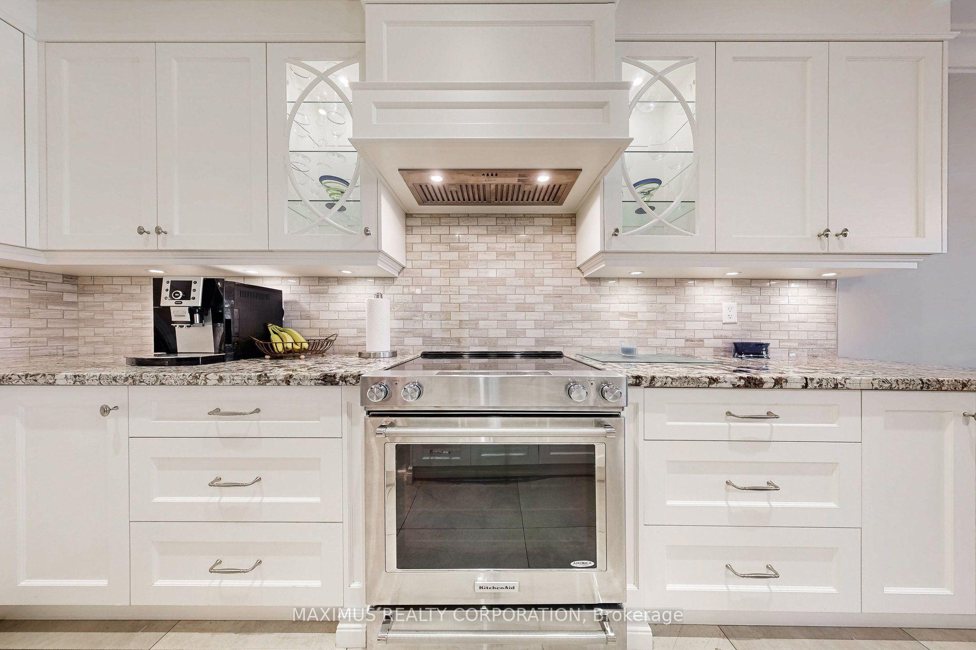 Photo 19 of 24 Brussels Street, Etobicoke, Stonegate-Queensway — HOMEH