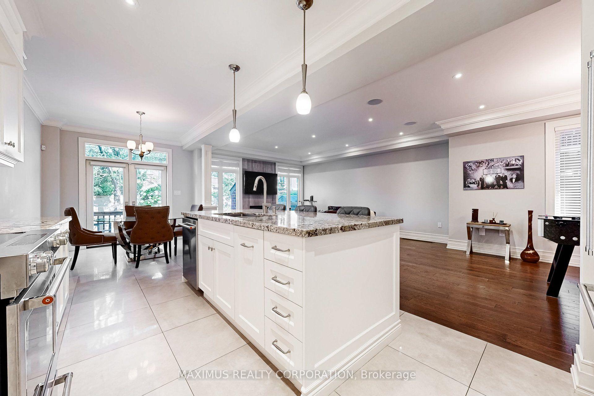 Photo 20 of 24 Brussels Street, Etobicoke, Stonegate-Queensway — HOMEH