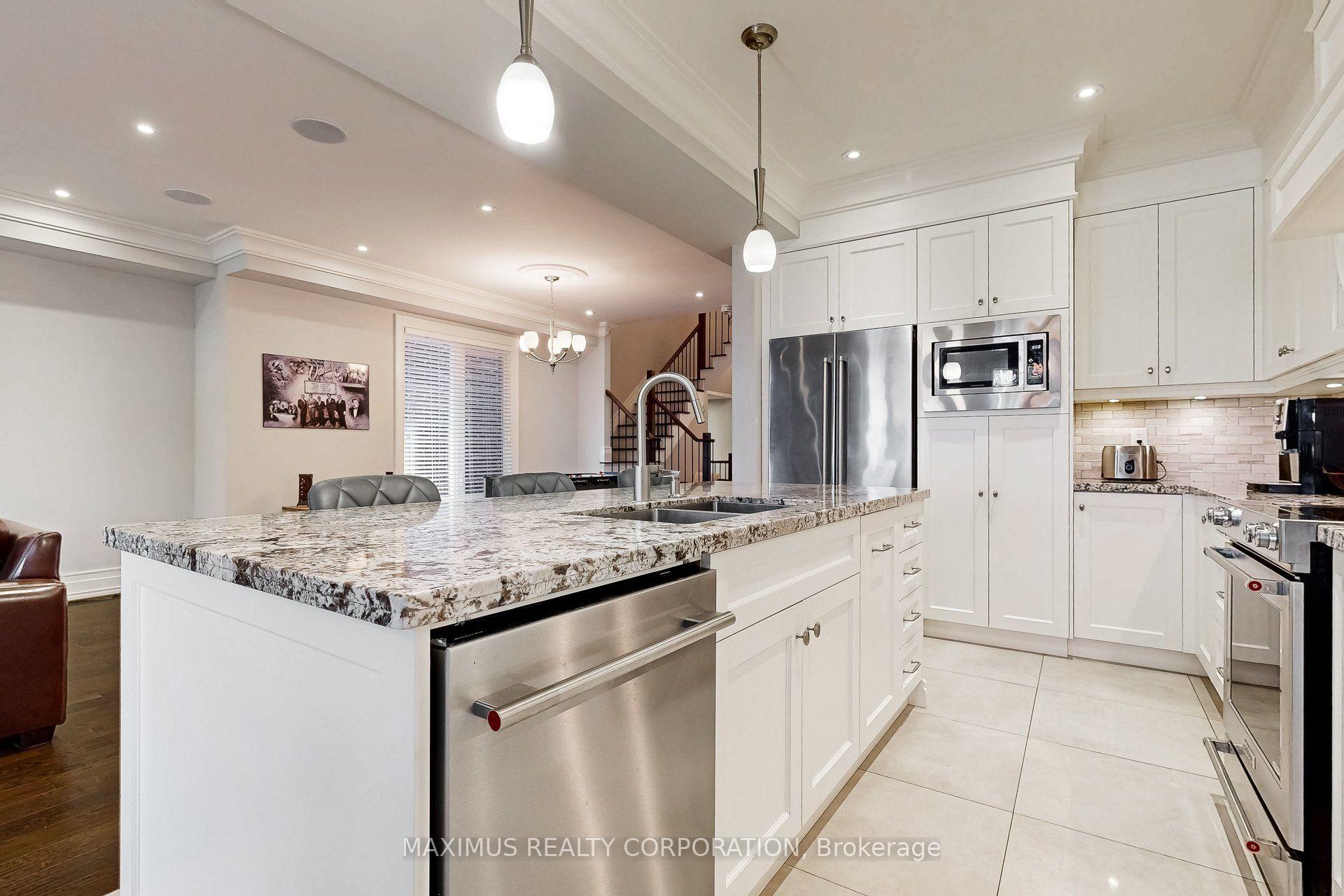 Photo 21 of 24 Brussels Street, Etobicoke, Stonegate-Queensway — HOMEH