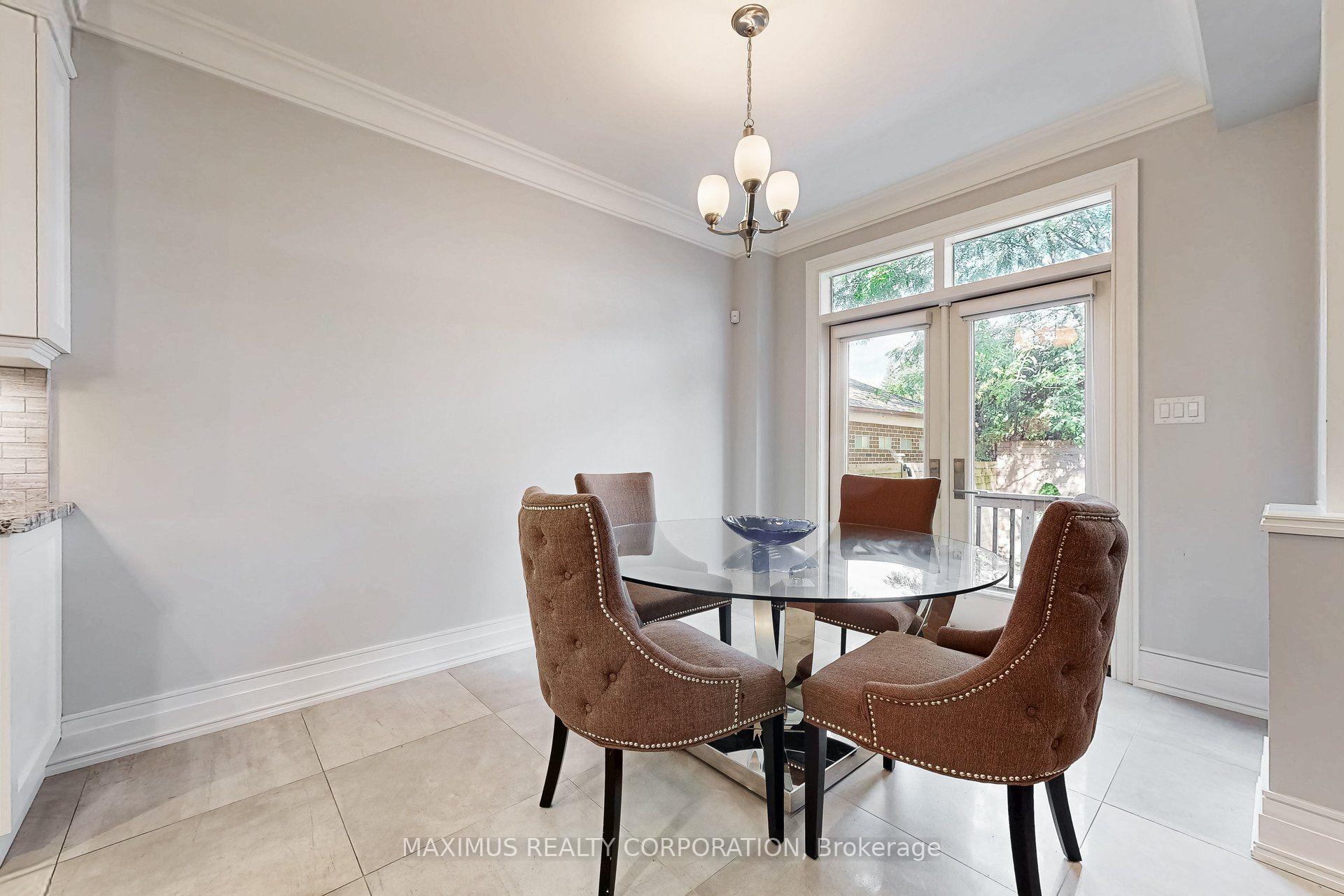Photo 23 of 24 Brussels Street, Etobicoke, Stonegate-Queensway — HOMEH