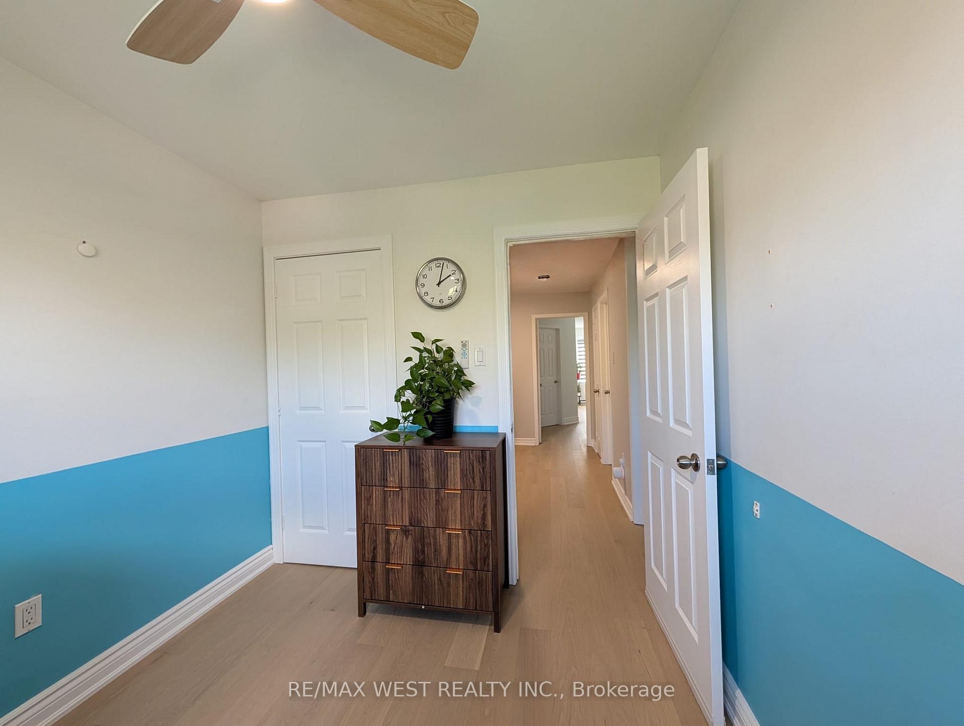 Photo 14 of 2213 Ridge Landing, Oakville, West Oak Trails — HOMEH