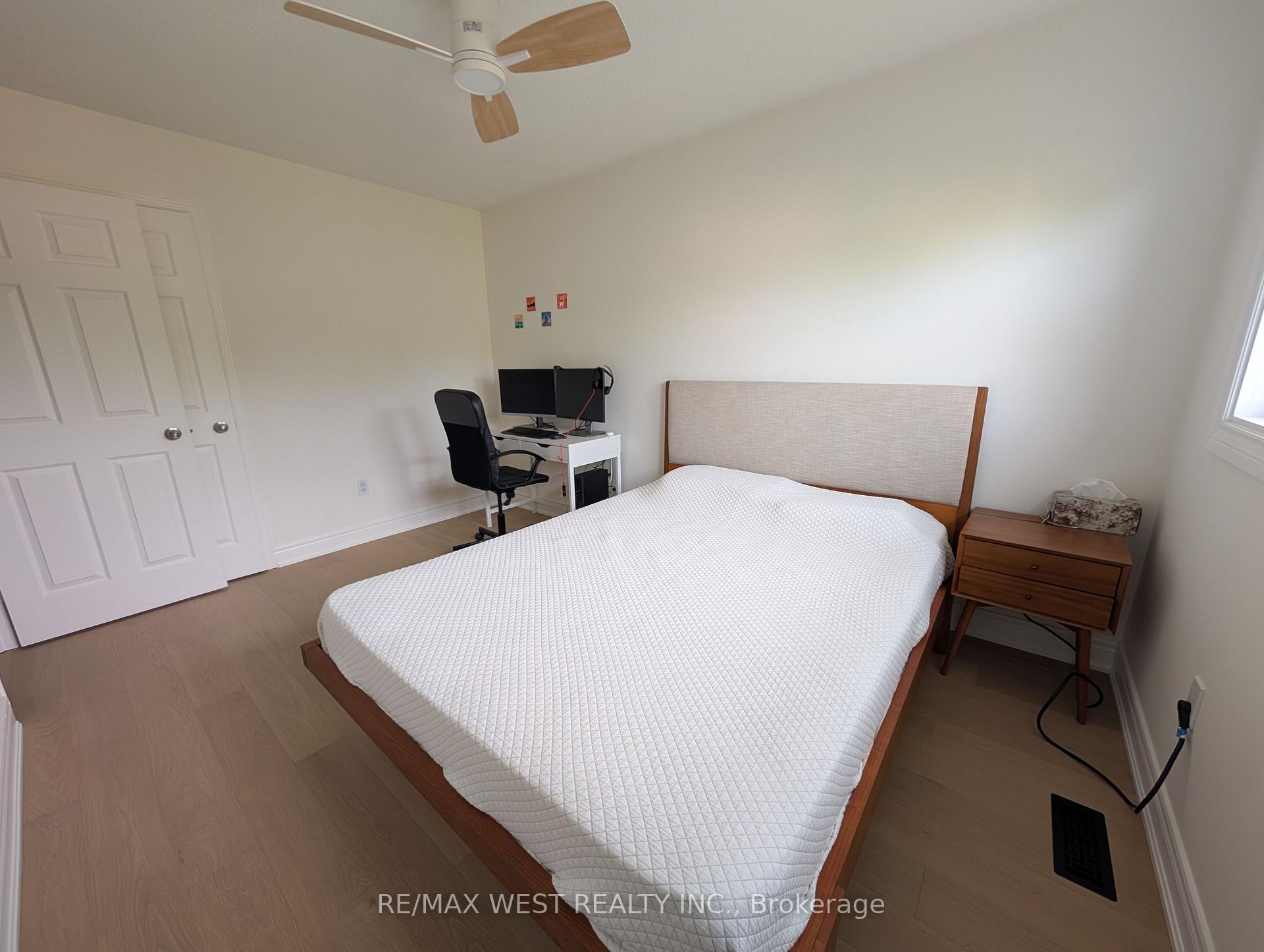 Photo 16 of 2213 Ridge Landing, Oakville, West Oak Trails — HOMEH