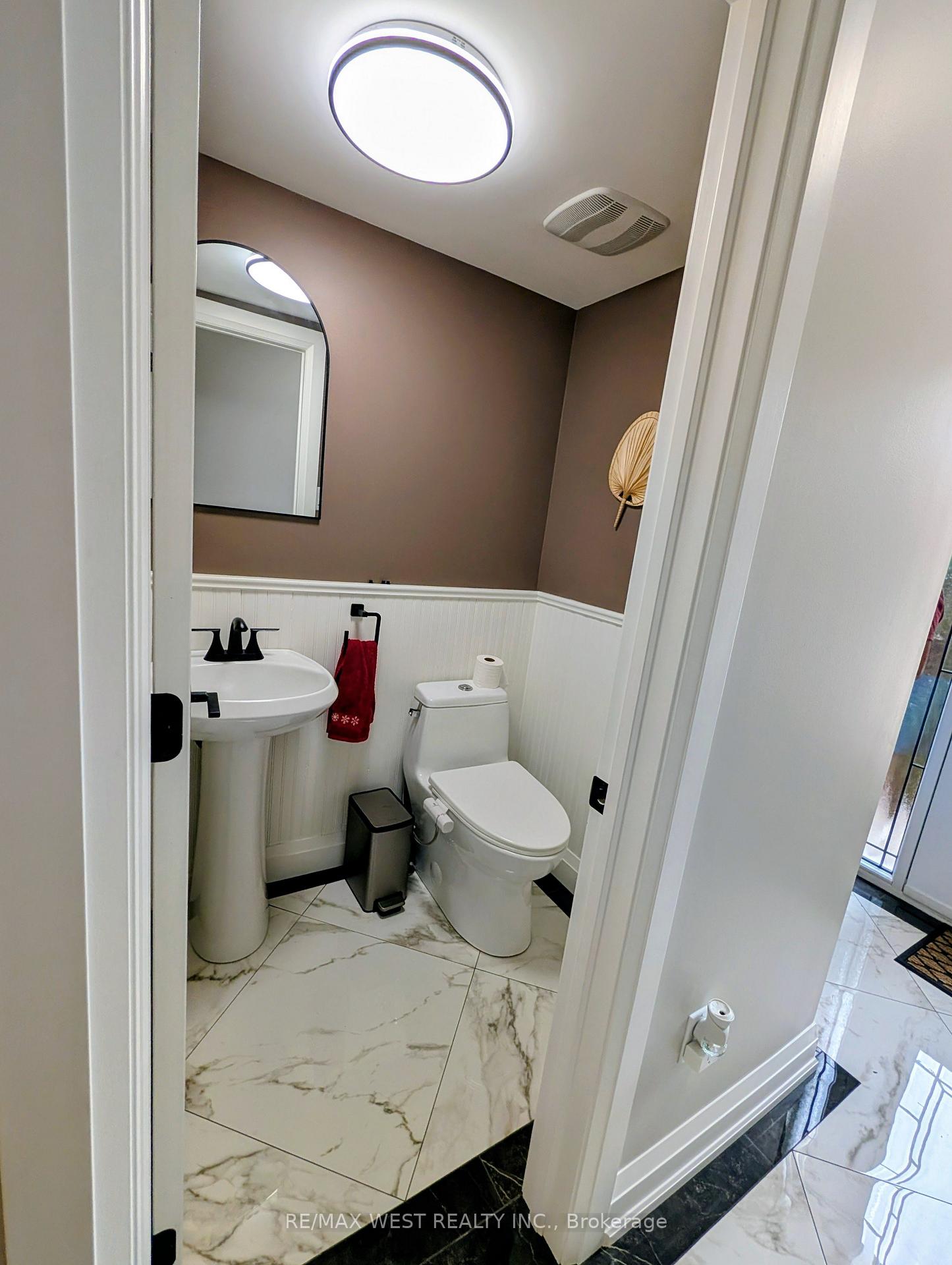 Photo 34 of 2213 Ridge Landing, Oakville, West Oak Trails — HOMEH