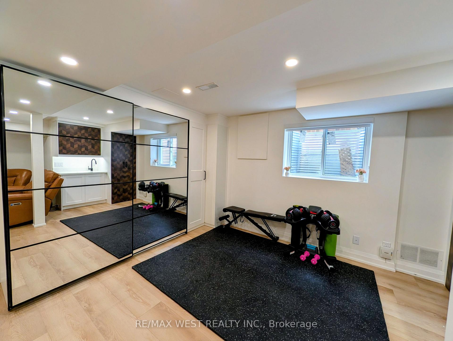 Photo 35 of 2213 Ridge Landing, Oakville, West Oak Trails — HOMEH