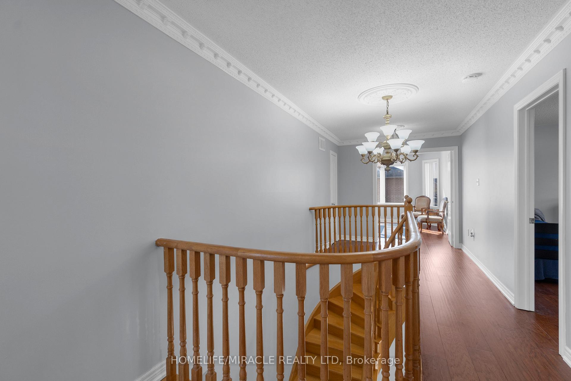 Photo 42 of 18 Hartwell Gate, Brampton, Sandringham-Wellington — HOMEH