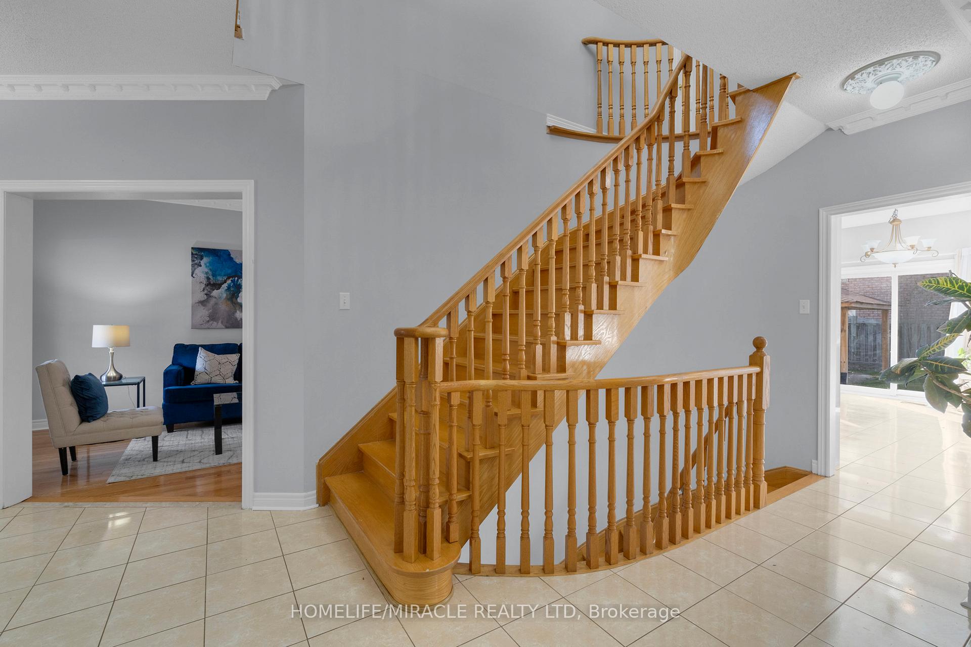 Photo 70 of 18 Hartwell Gate, Brampton, Sandringham-Wellington — HOMEH