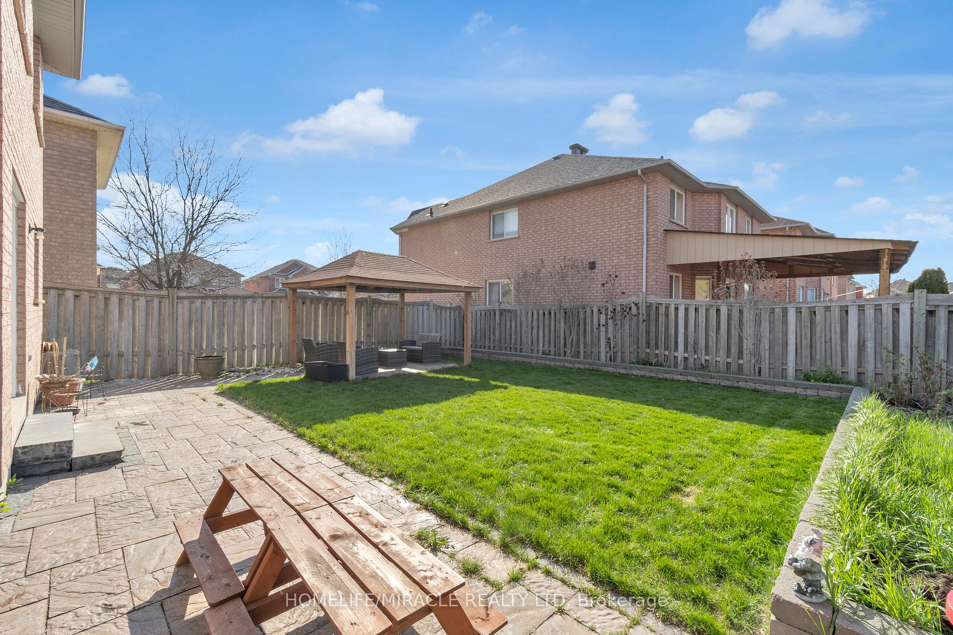 Photo 88 of 18 Hartwell Gate, Brampton, Sandringham-Wellington — HOMEH