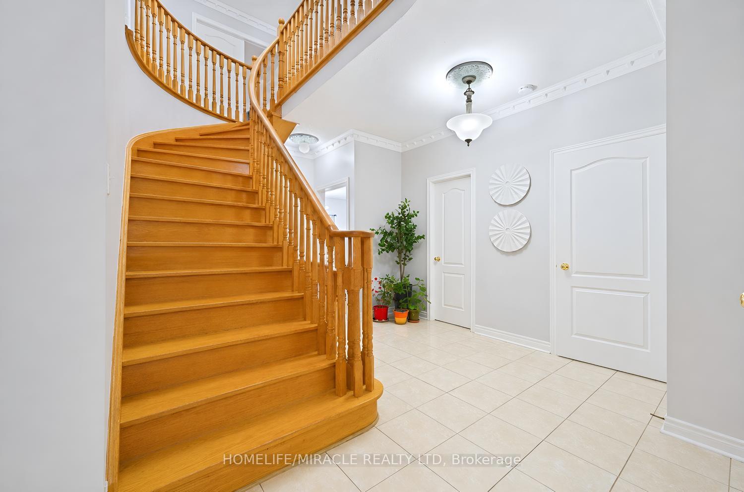 Photo 61 of 18 Hartwell Gate, Brampton, Sandringham-Wellington — HOMEH