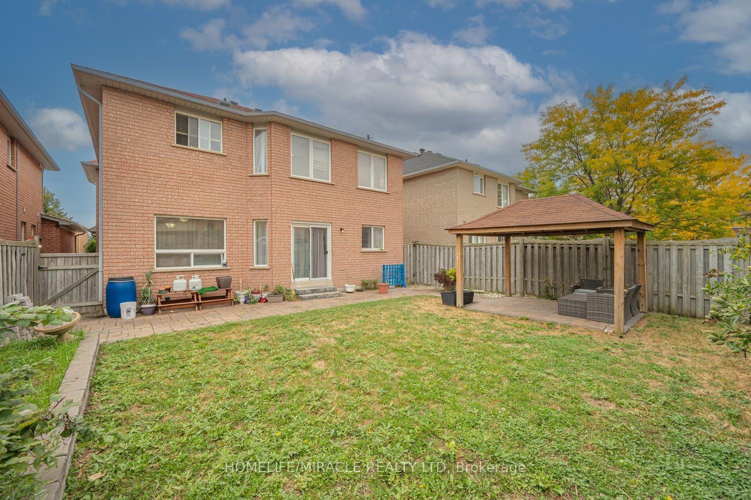 Photo 94 of 18 Hartwell Gate, Brampton, Sandringham-Wellington — HOMEH