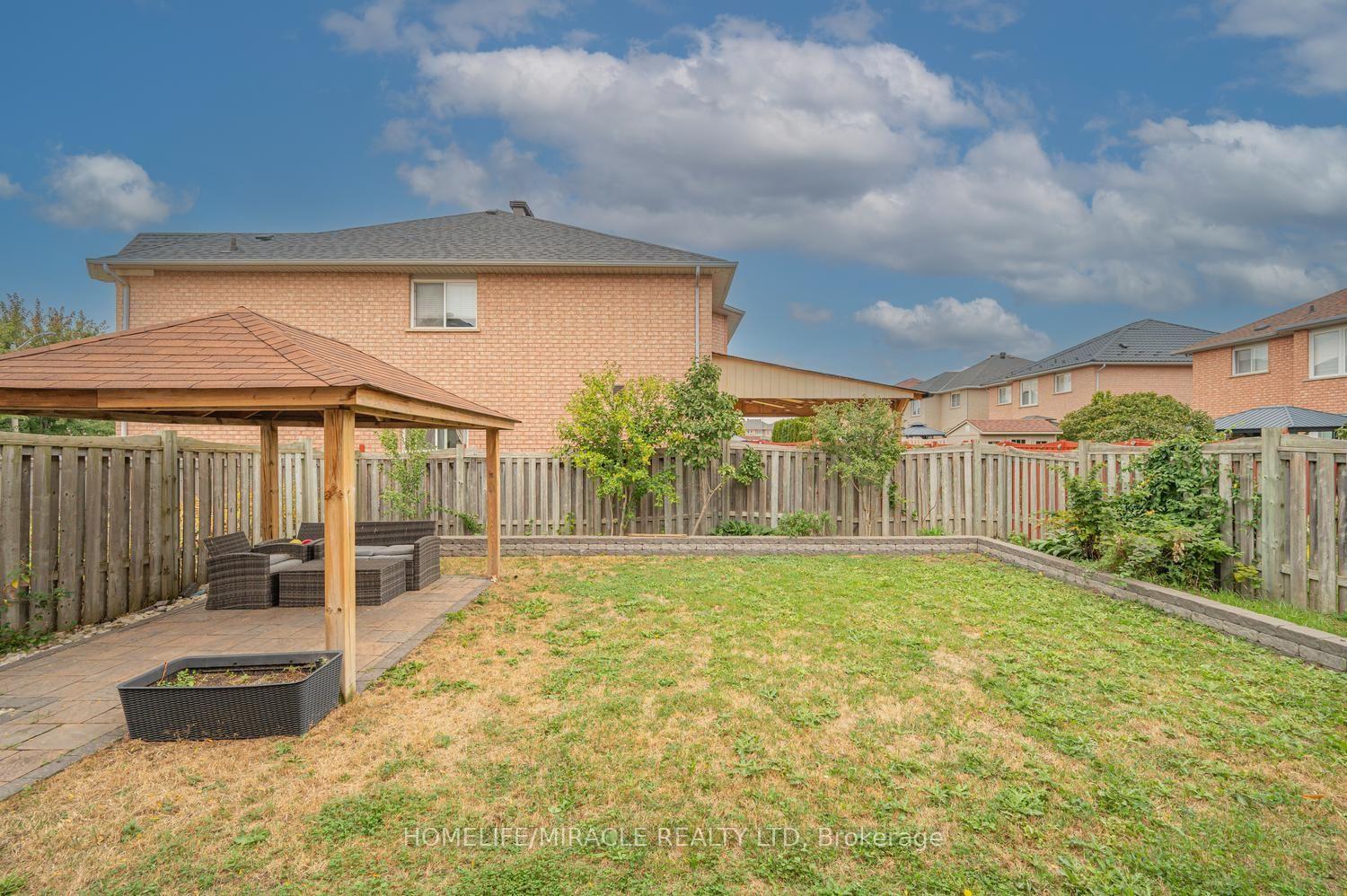 Photo 95 of 18 Hartwell Gate, Brampton, Sandringham-Wellington — HOMEH