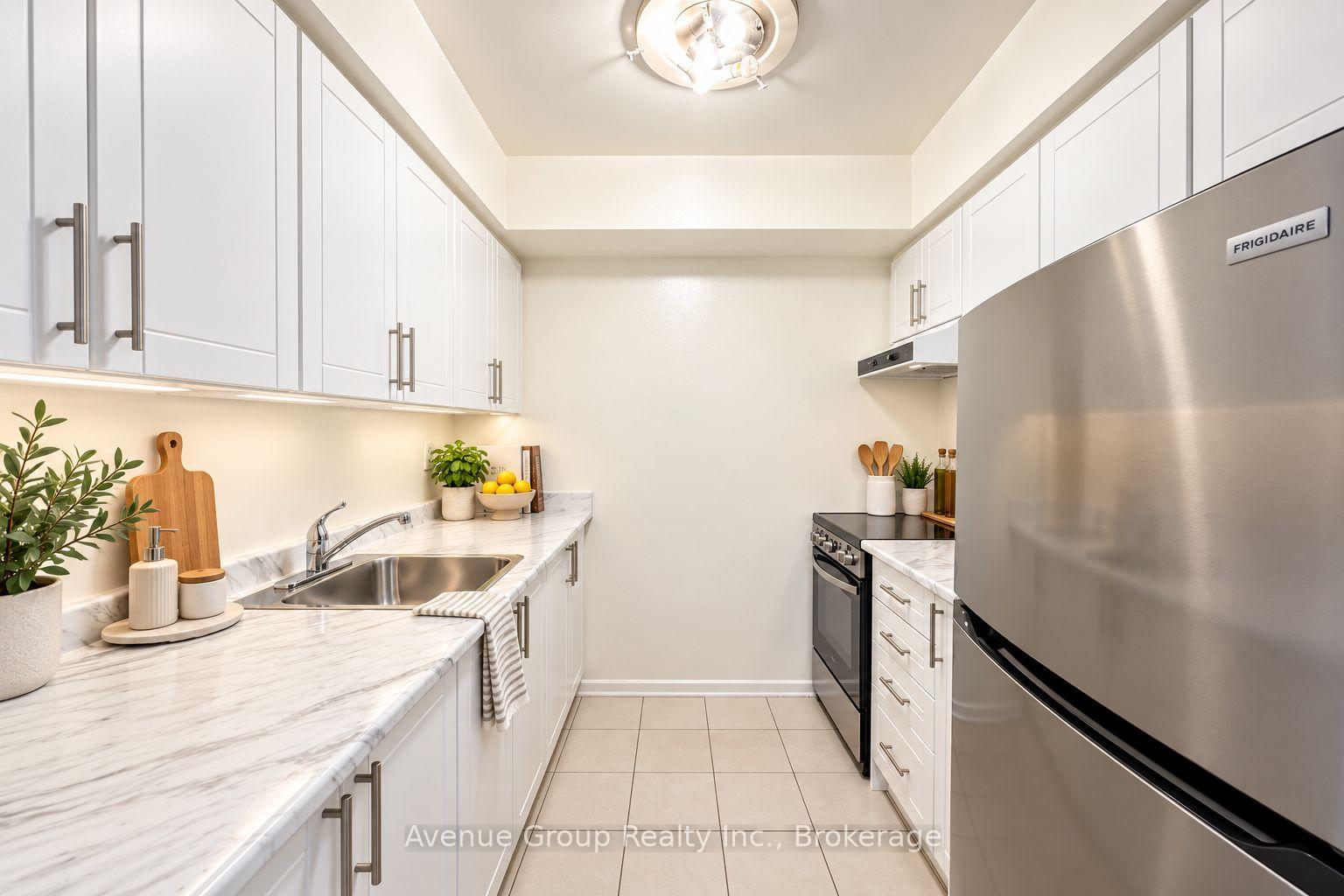 Photo 4 of Unit 708, 171 Main Street N, Brampton, Brampton North — HOMEH