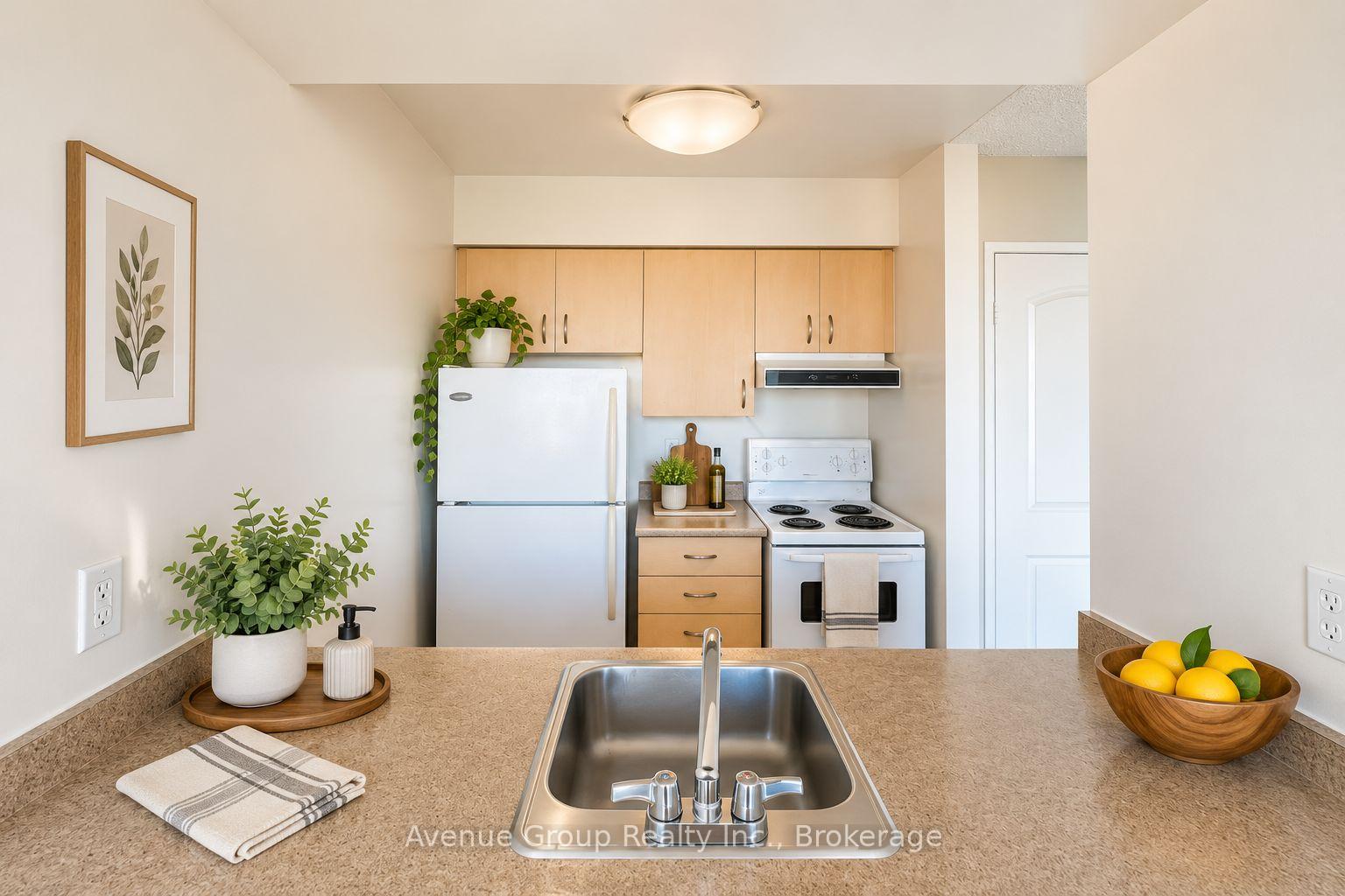 Photo 2 of Unit 712, 171 Main Street N, Brampton, Brampton North — HOMEH