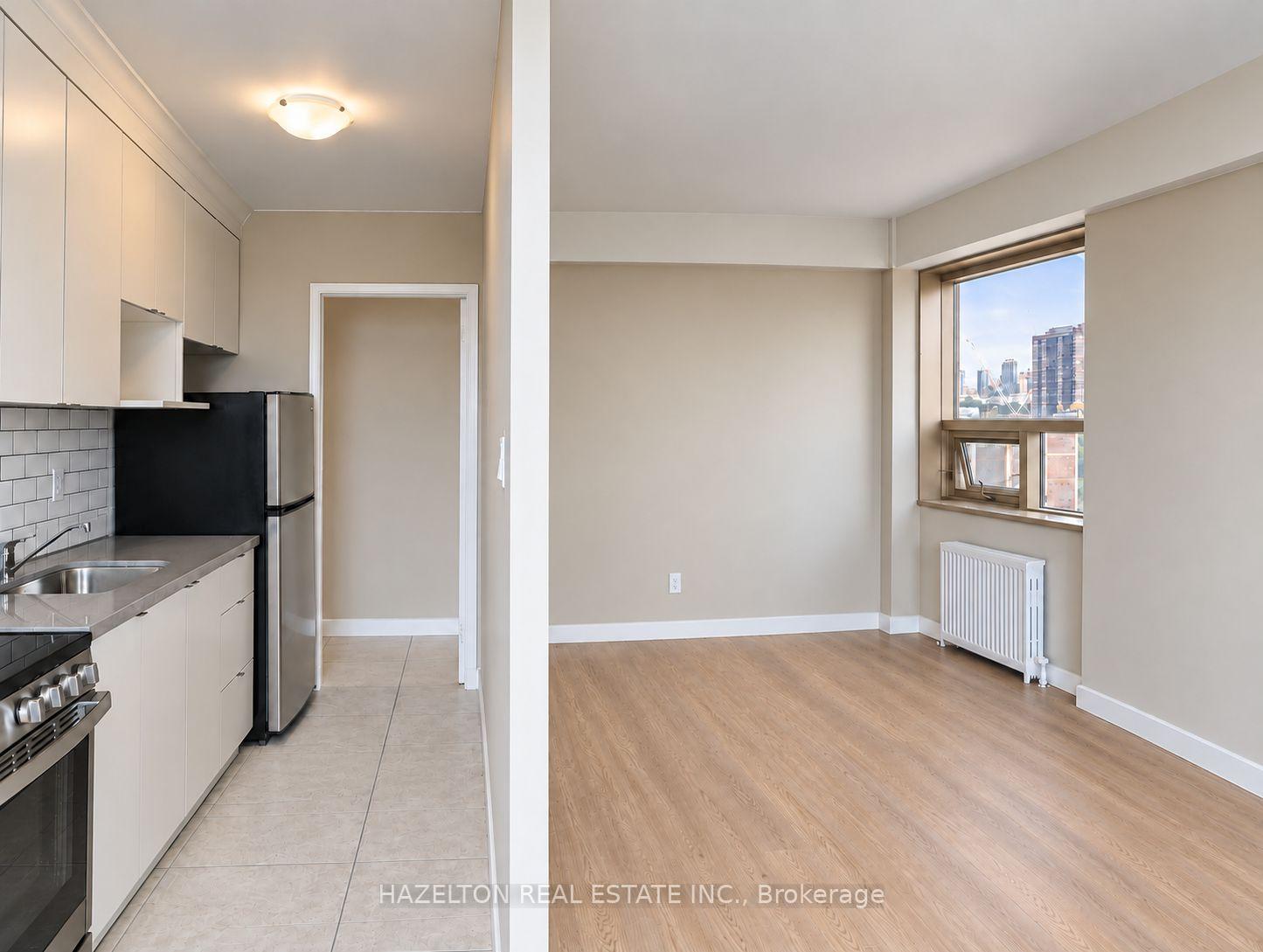 Photo 3 of Unit 901, 206 St George Street, Toronto, The Annex — HOMEH