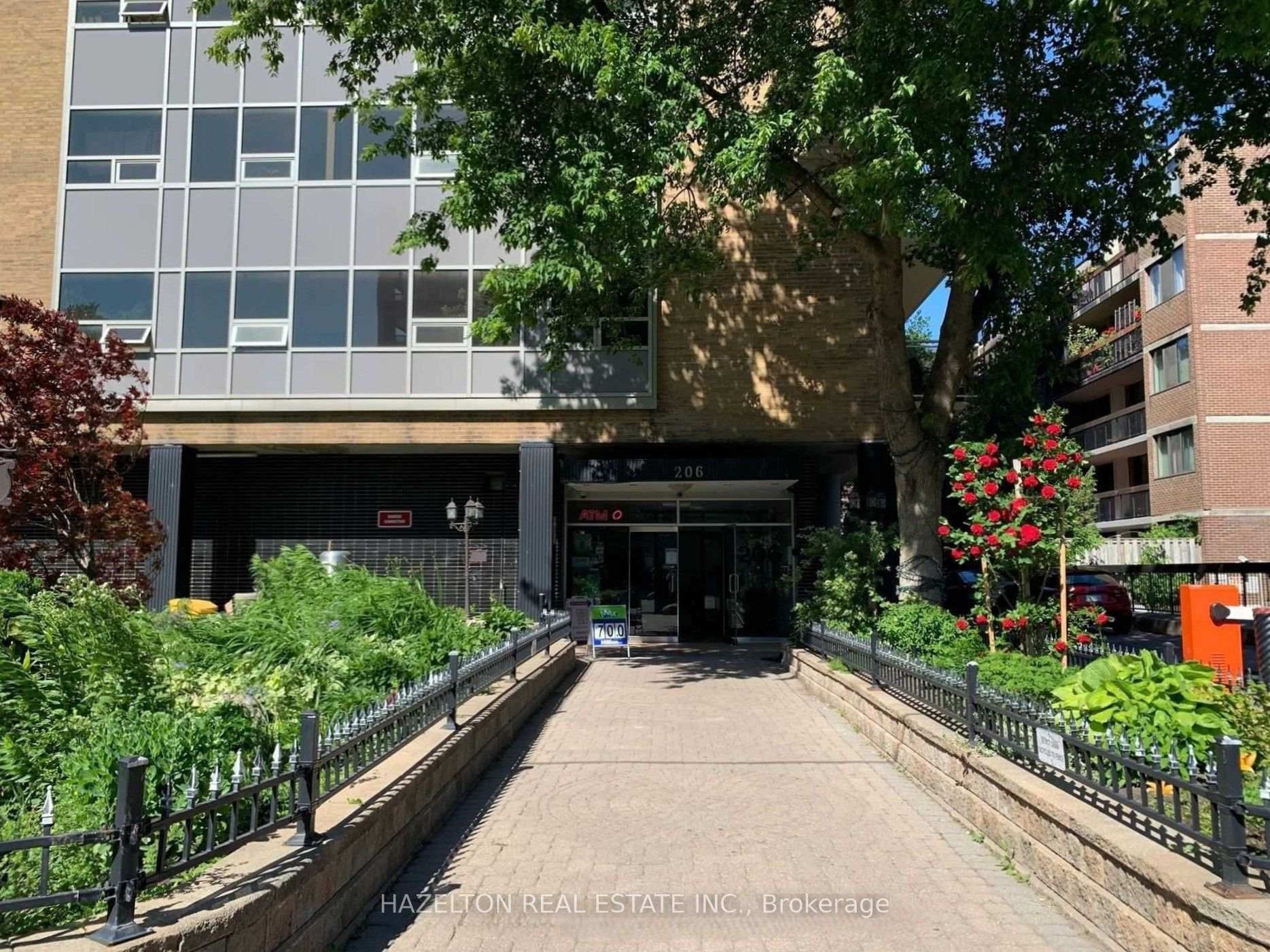 Photo 19 of Unit 901, 206 St George Street, Toronto, The Annex — HOMEH