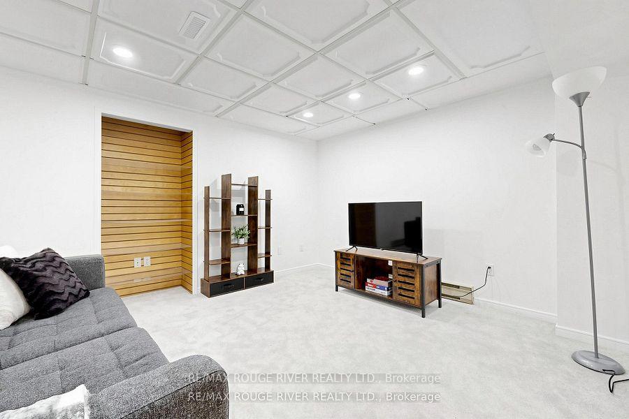 Photo 29 of 1110 Timber Court, Pickering, Liverpool — HOMEH