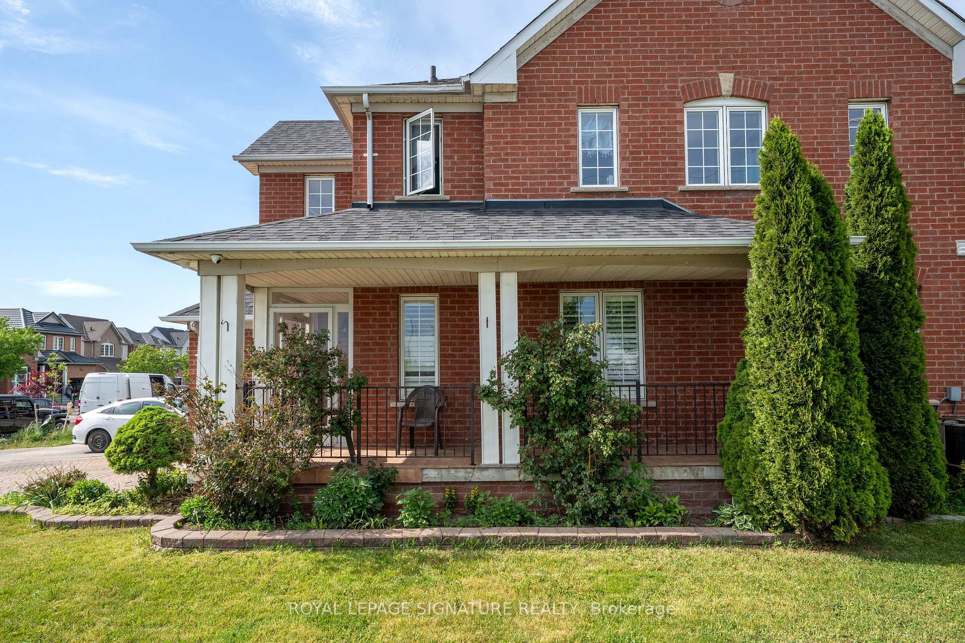 Photo 4 of 1 Holloway Road, Markham, Cedarwood — HOMEH