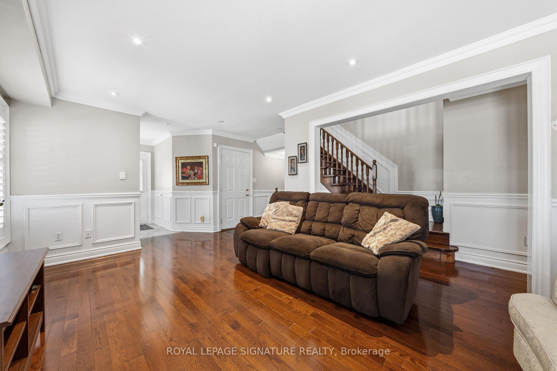 Photo 10 of 1 Holloway Road, Markham, Cedarwood — HOMEH
