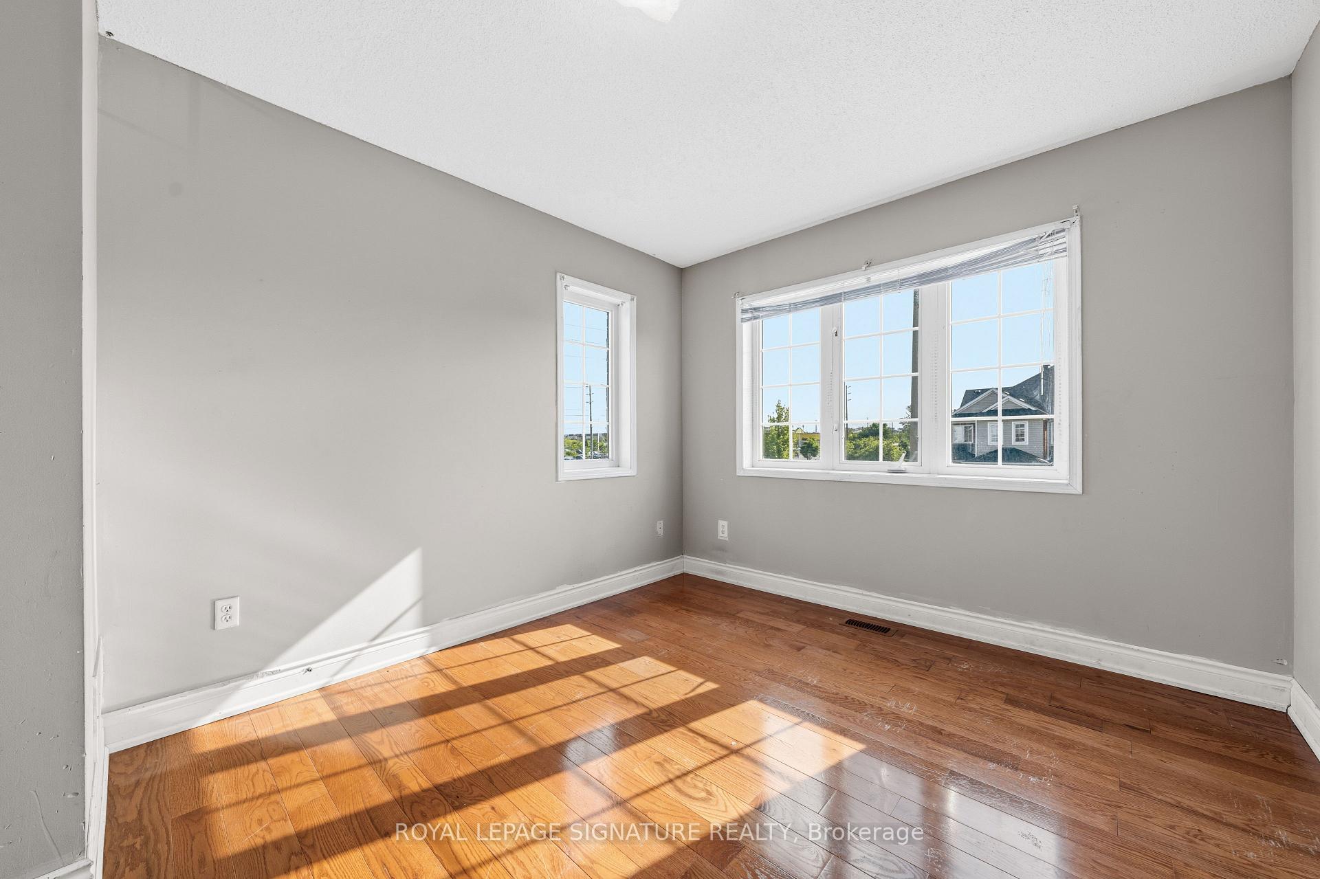 Photo 18 of 1 Holloway Road, Markham, Cedarwood — HOMEH