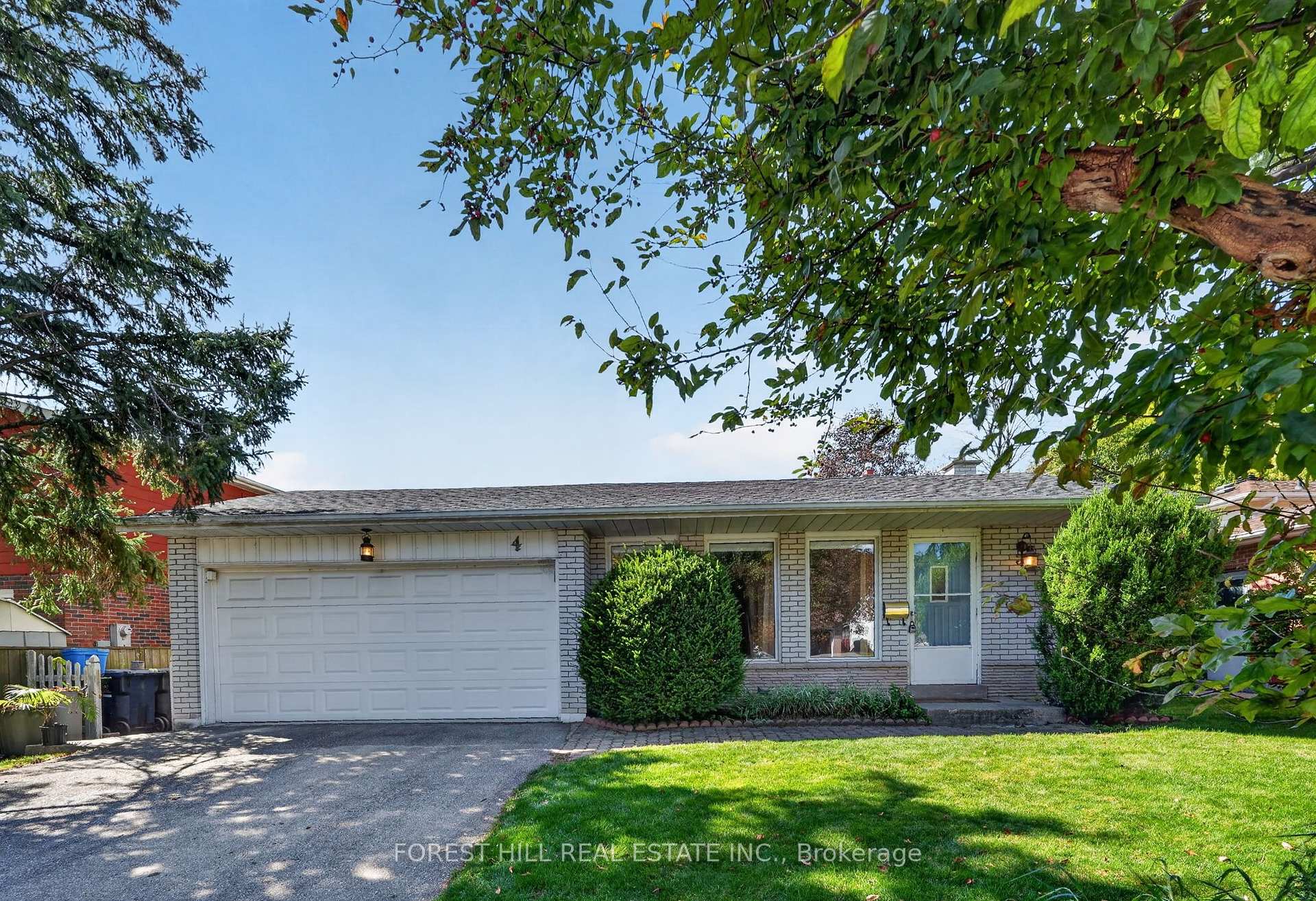 Photo 2 of 4 Glenstroke Drive, Scarborough, Agincourt South-Malvern West — HOMEH