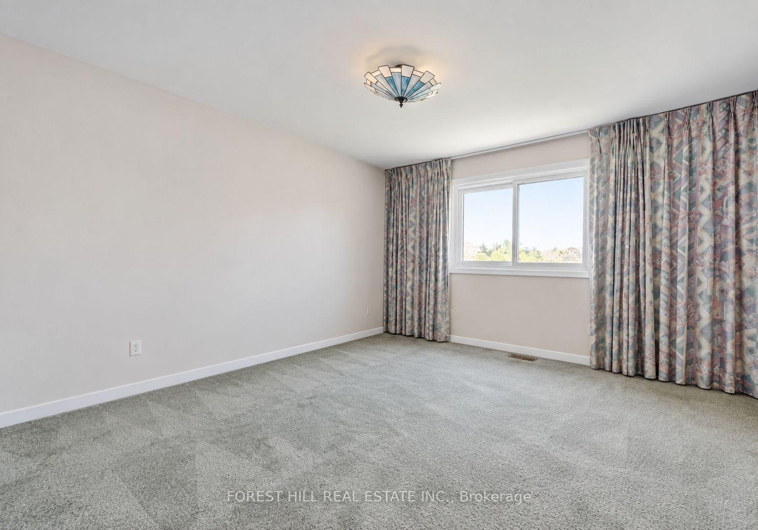 Photo 18 of 4 Glenstroke Drive, Scarborough, Agincourt South-Malvern West — HOMEH
