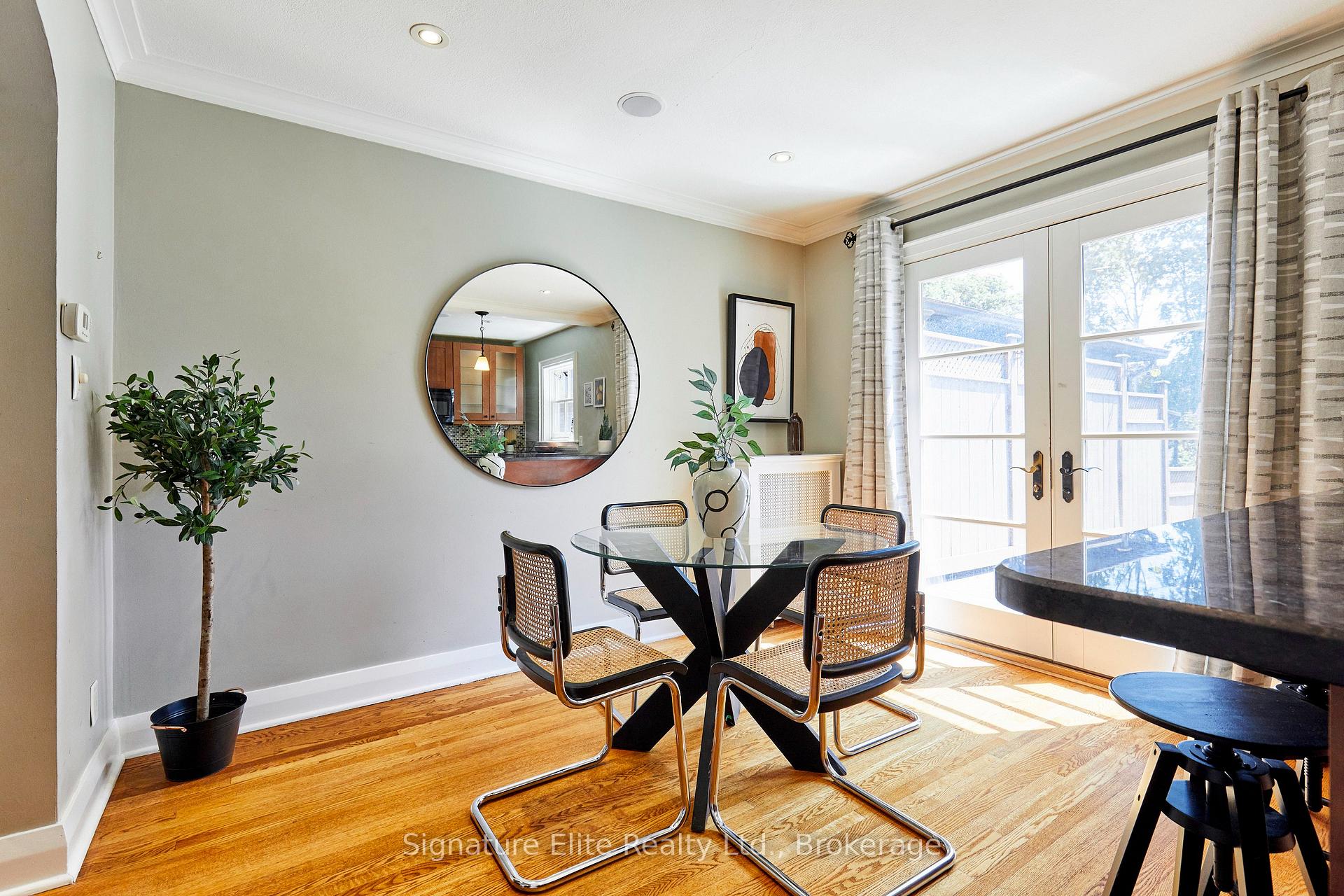 Photo 8 of 153 Parkhurst Boulevard, Toronto, Leaside — HOMEH