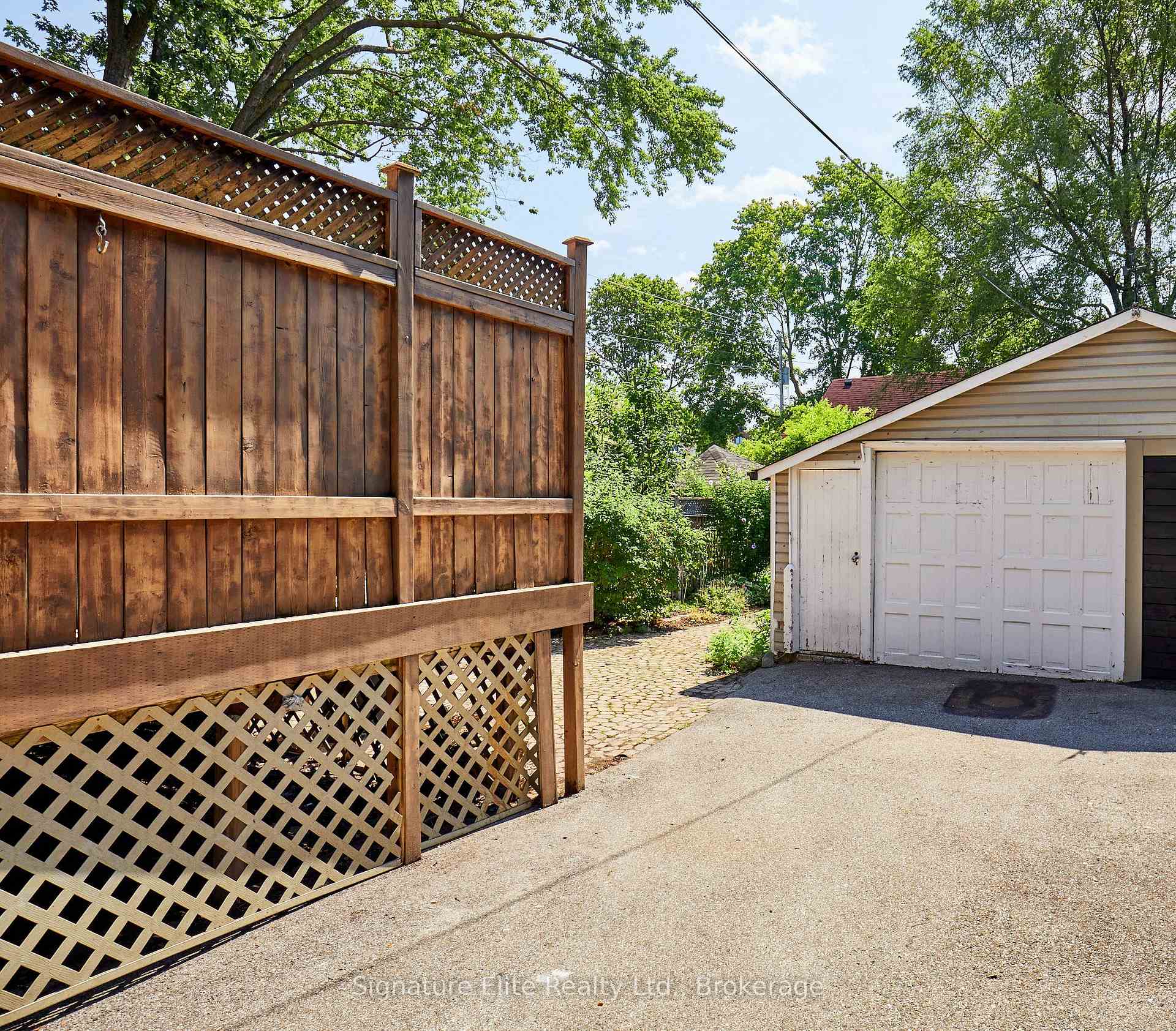 Photo 23 of 153 Parkhurst Boulevard, Toronto, Leaside — HOMEH