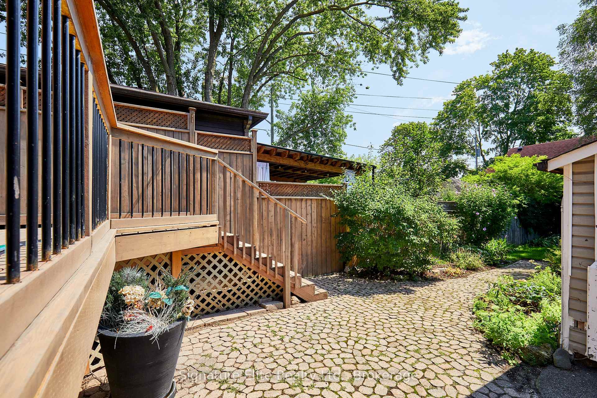 Photo 24 of 153 Parkhurst Boulevard, Toronto, Leaside — HOMEH