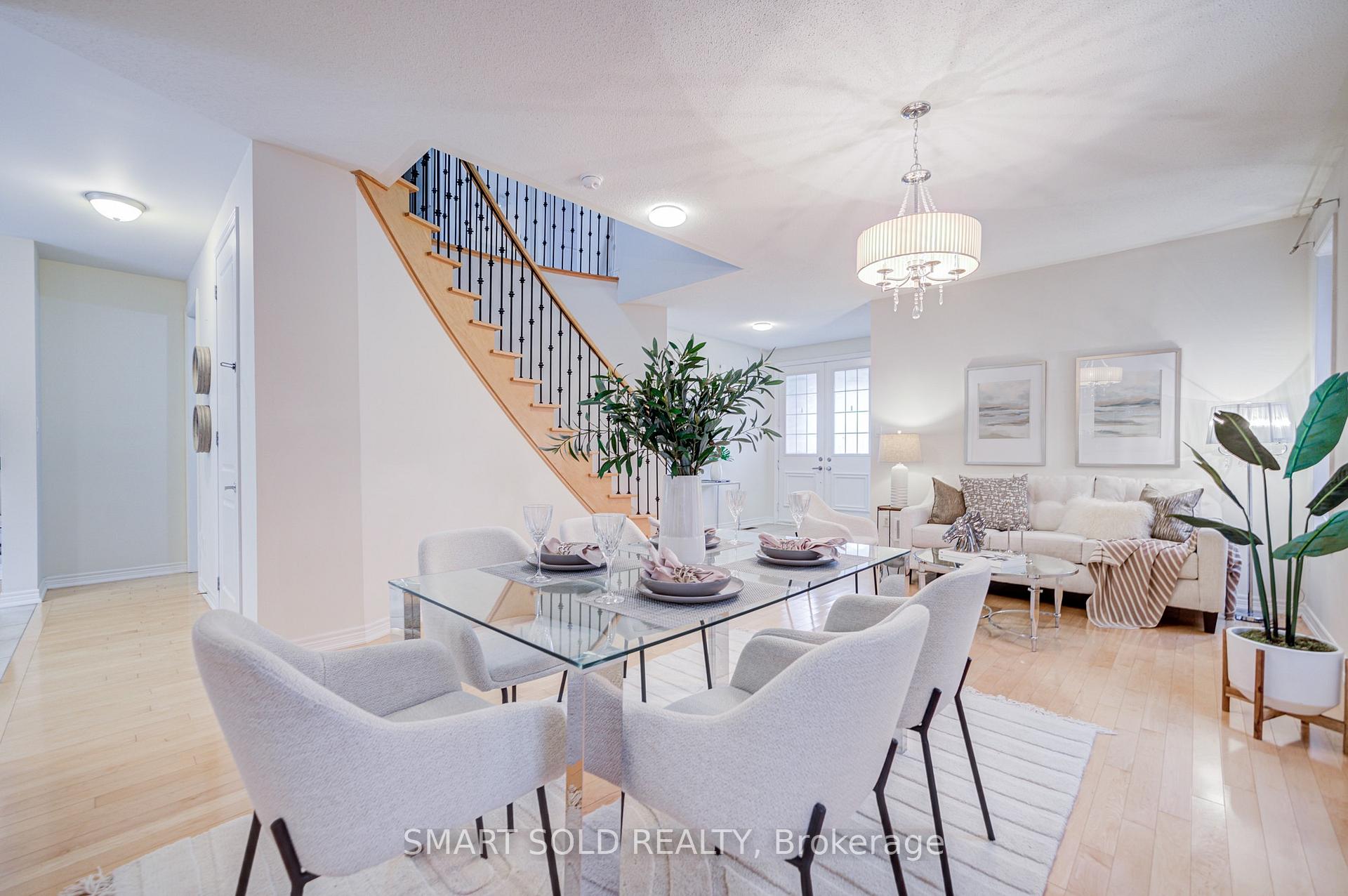 Photo 18 of 47 Township Avenue, Richmond Hill, Jefferson — HOMEH