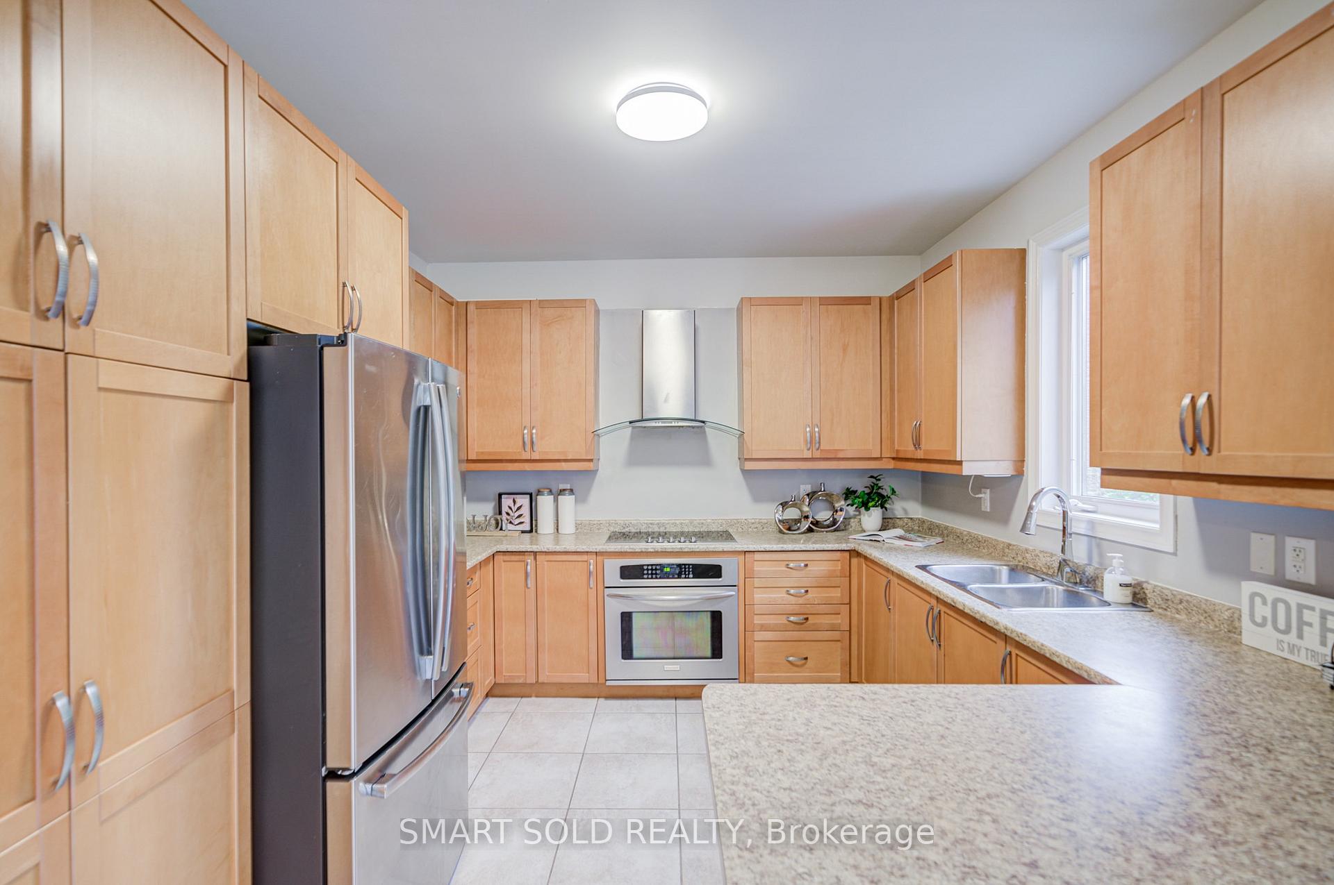 Photo 22 of 47 Township Avenue, Richmond Hill, Jefferson — HOMEH