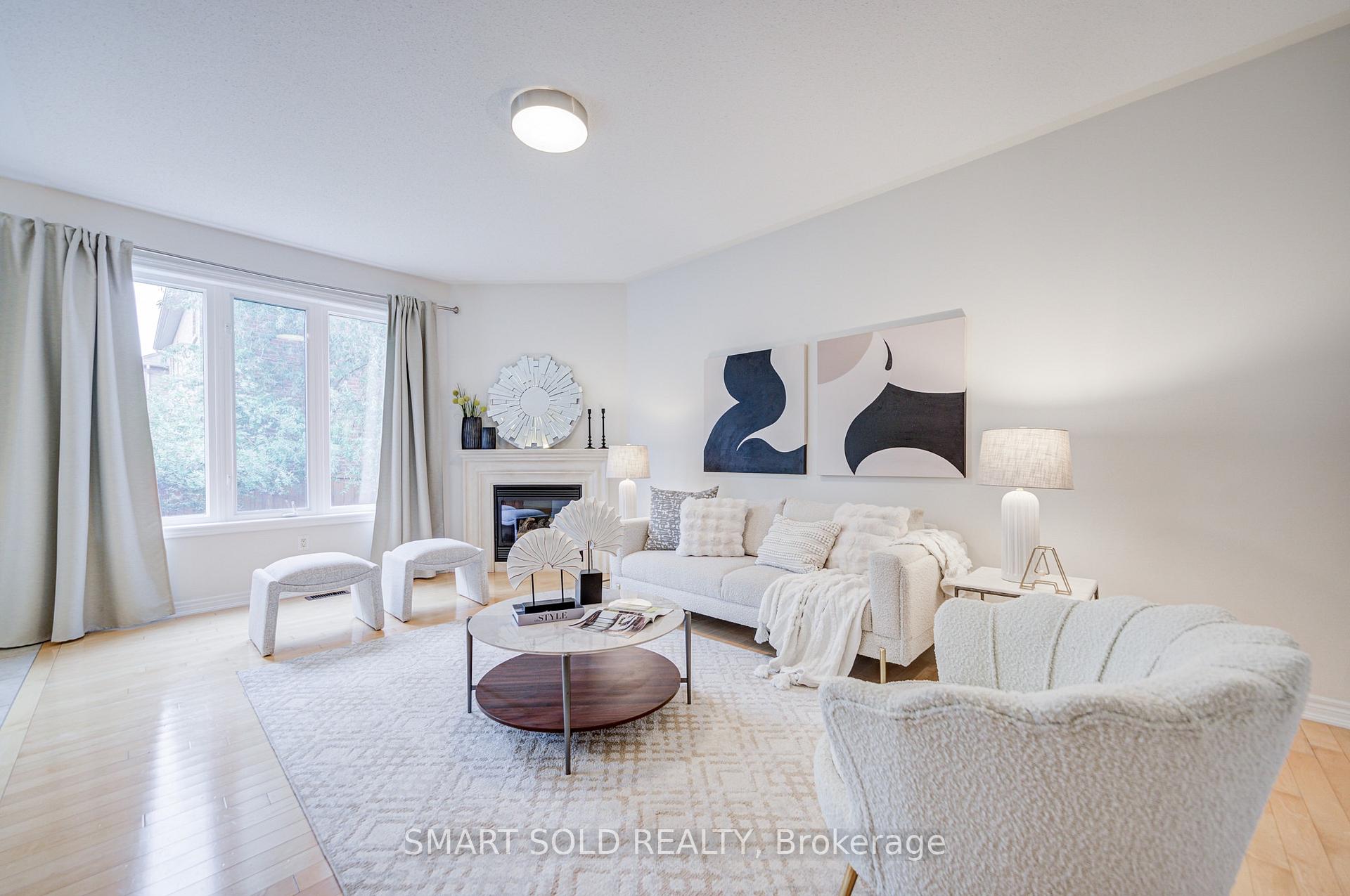 Photo 26 of 47 Township Avenue, Richmond Hill, Jefferson — HOMEH