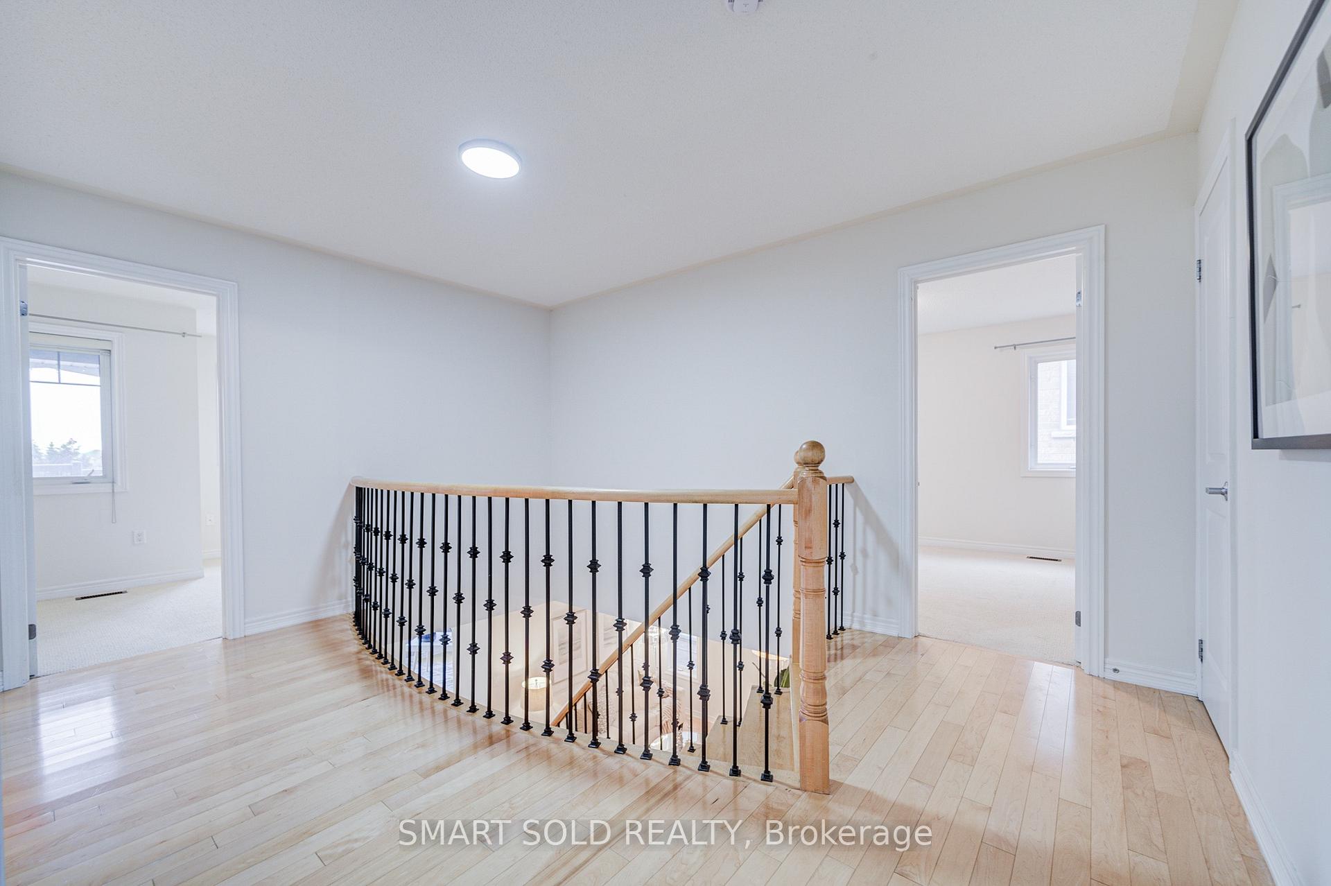 Photo 32 of 47 Township Avenue, Richmond Hill, Jefferson — HOMEH