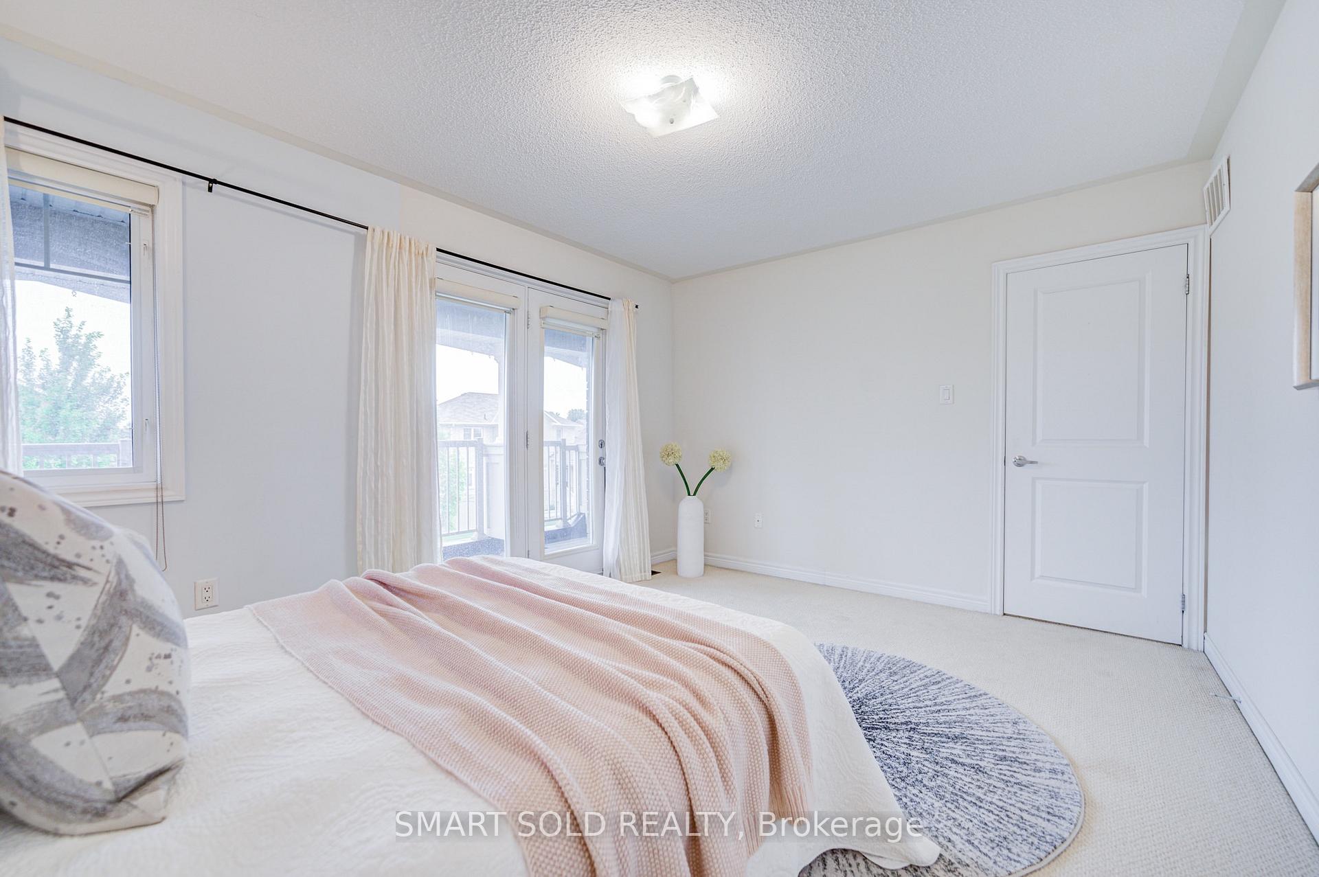 Photo 45 of 47 Township Avenue, Richmond Hill, Jefferson — HOMEH