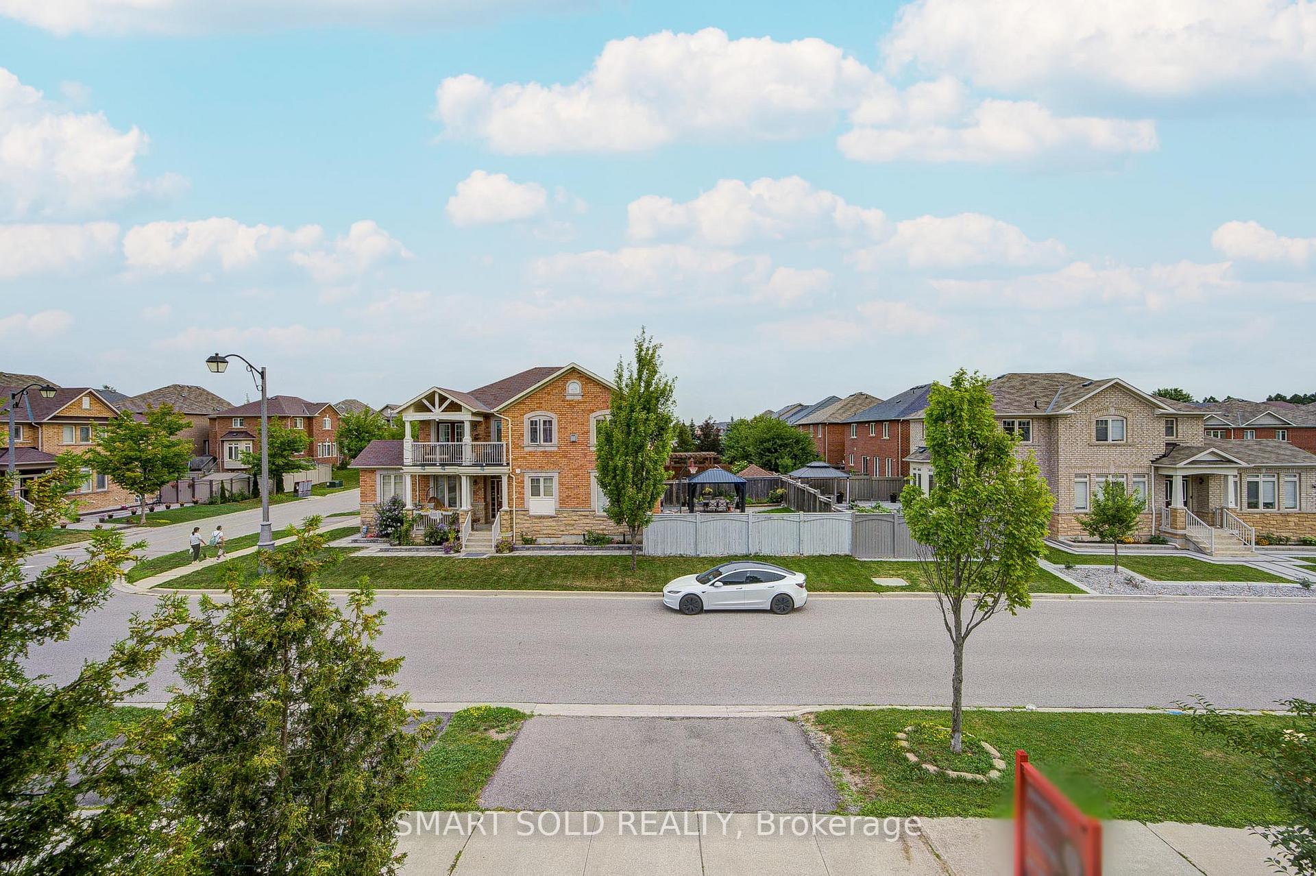 Photo 47 of 47 Township Avenue, Richmond Hill, Jefferson — HOMEH